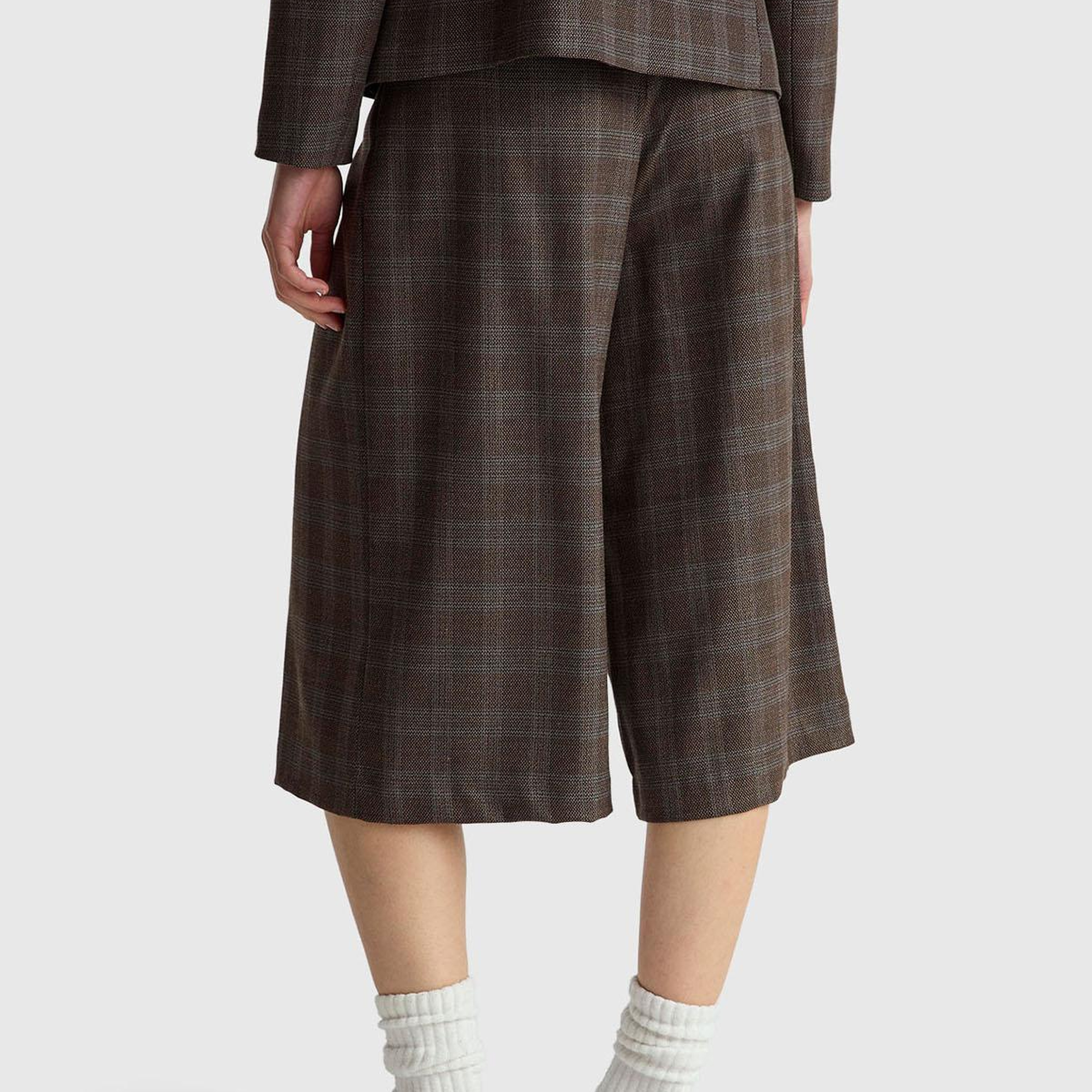 Kadın Kahverengi Viskoz Karışımlı Şort