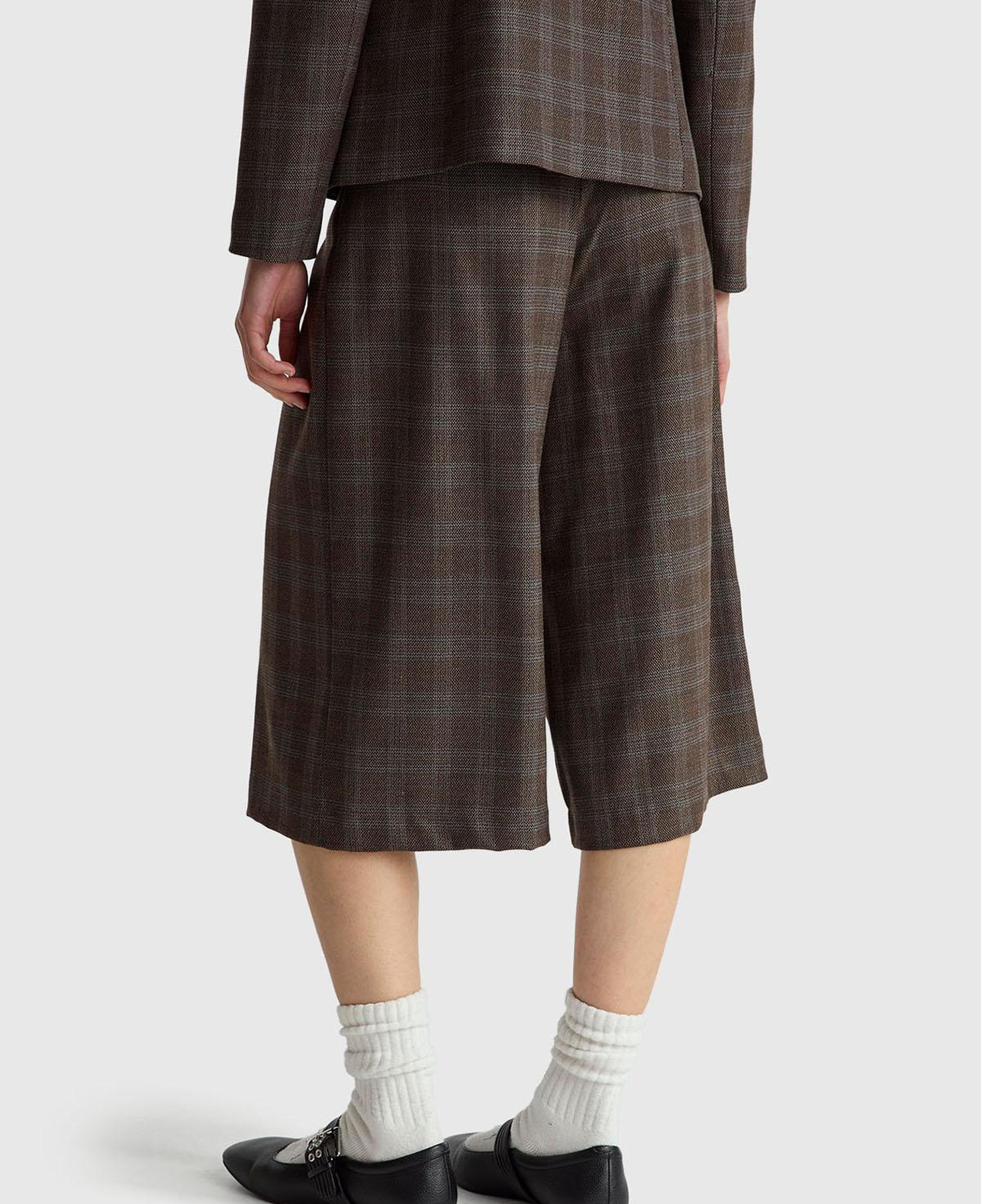 Kadın Kahverengi Viskoz Karışımlı Şort