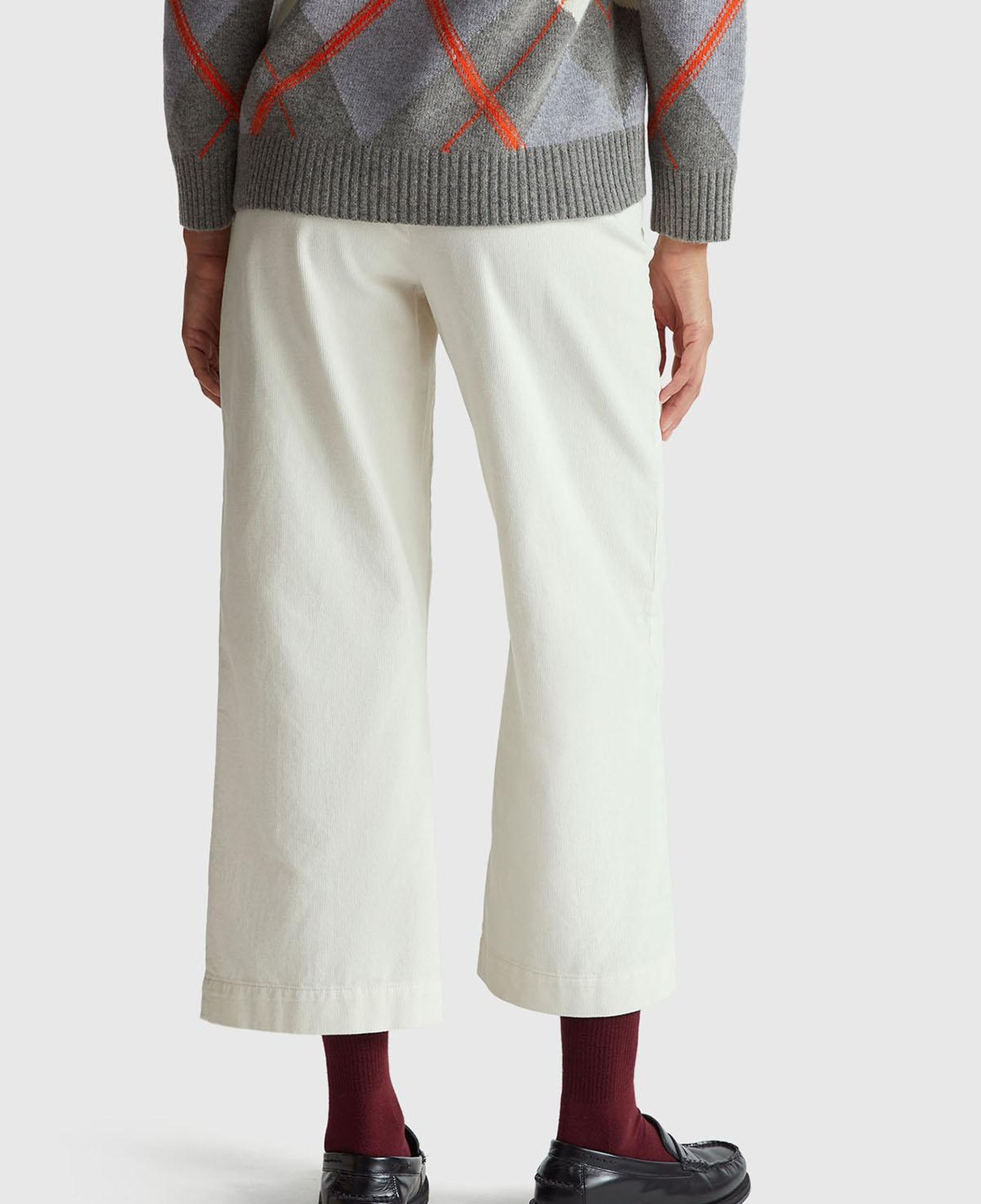 Kadın Krem %100 Pamuk Önü Yama Cepli Düz Paça Pantolon