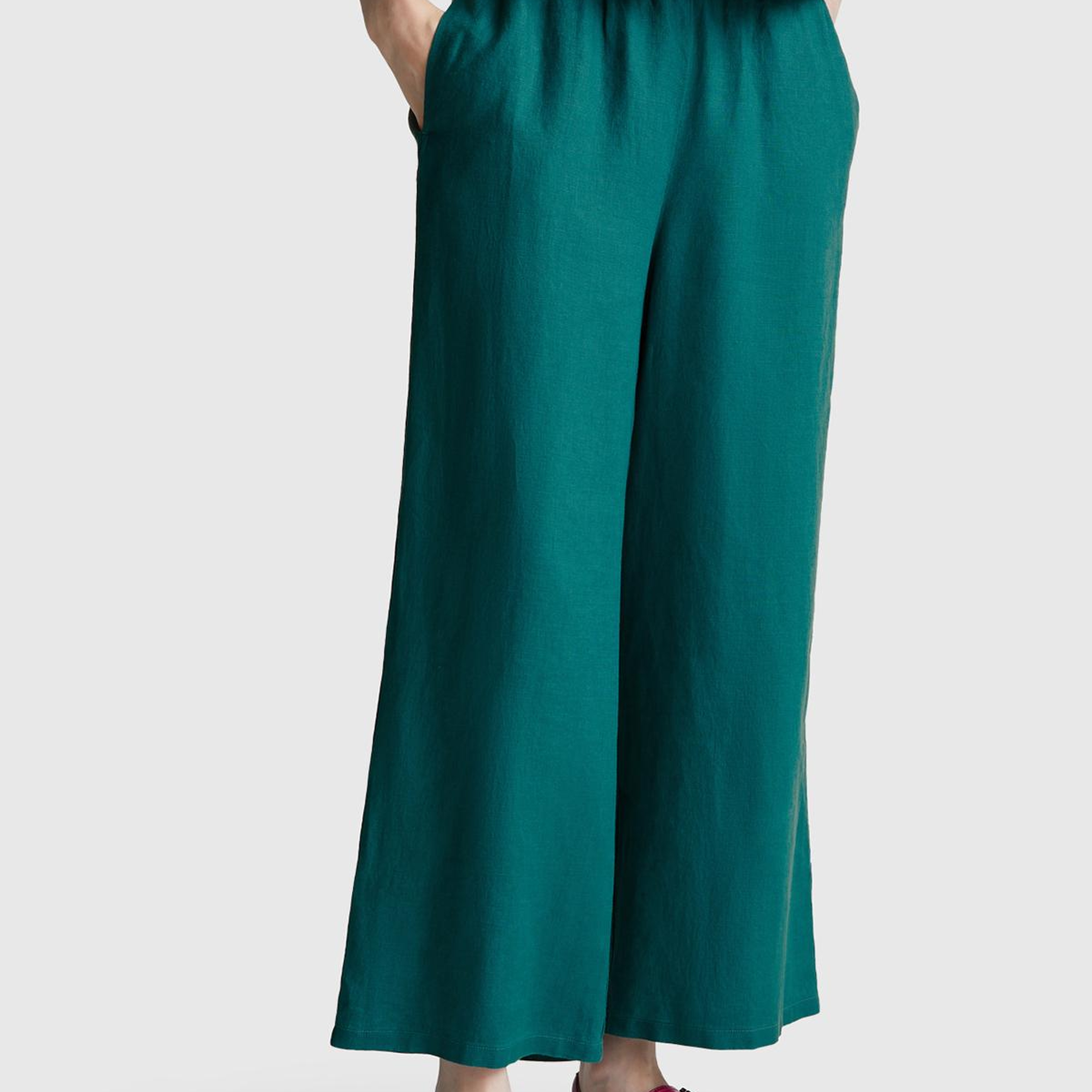 Kadın Koyu Yeşil %100 Keten Beli Lastikli Bol Kısa Paça Pantolon