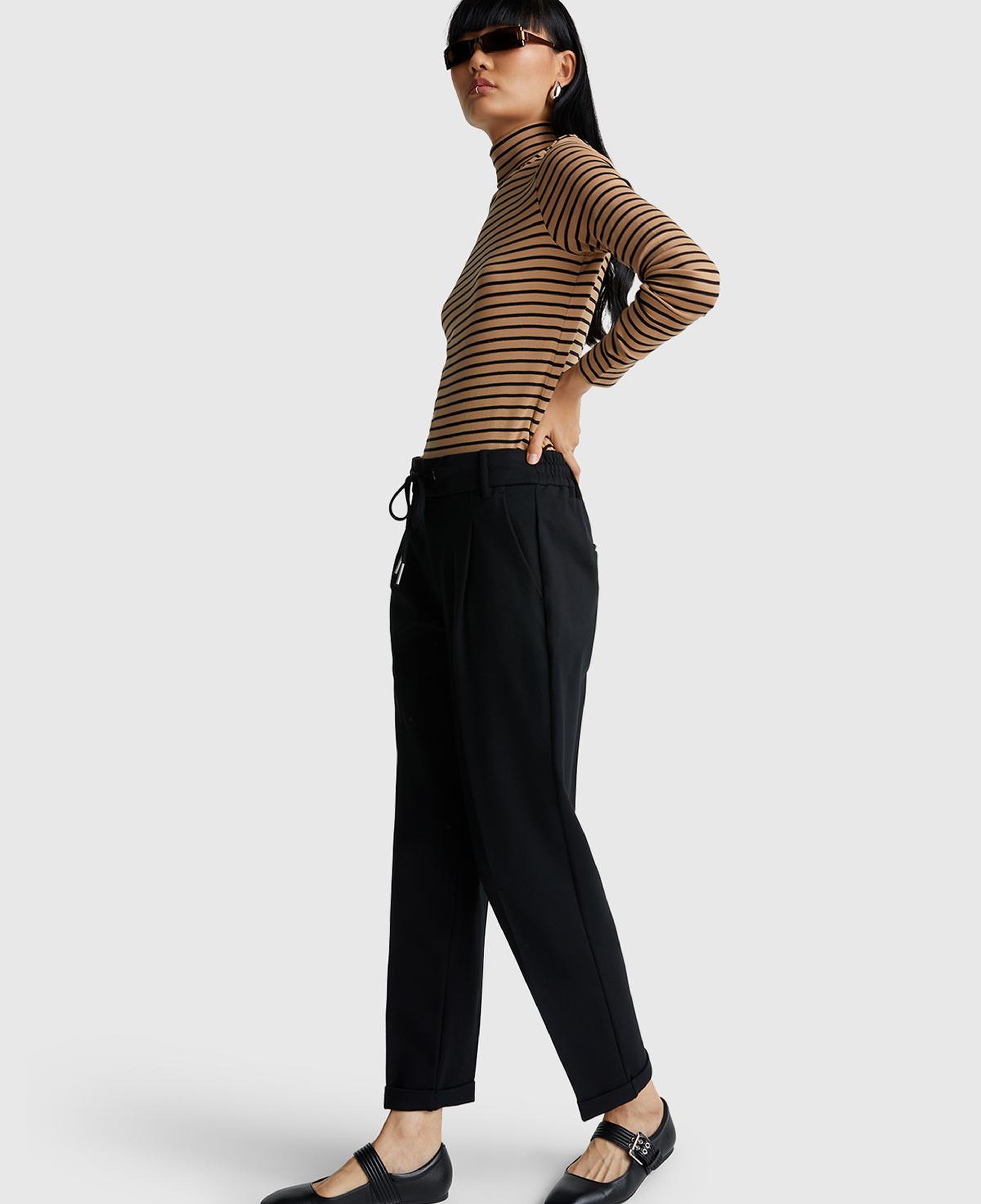 Kadın Siyah  Beli Lastikli Pantolon