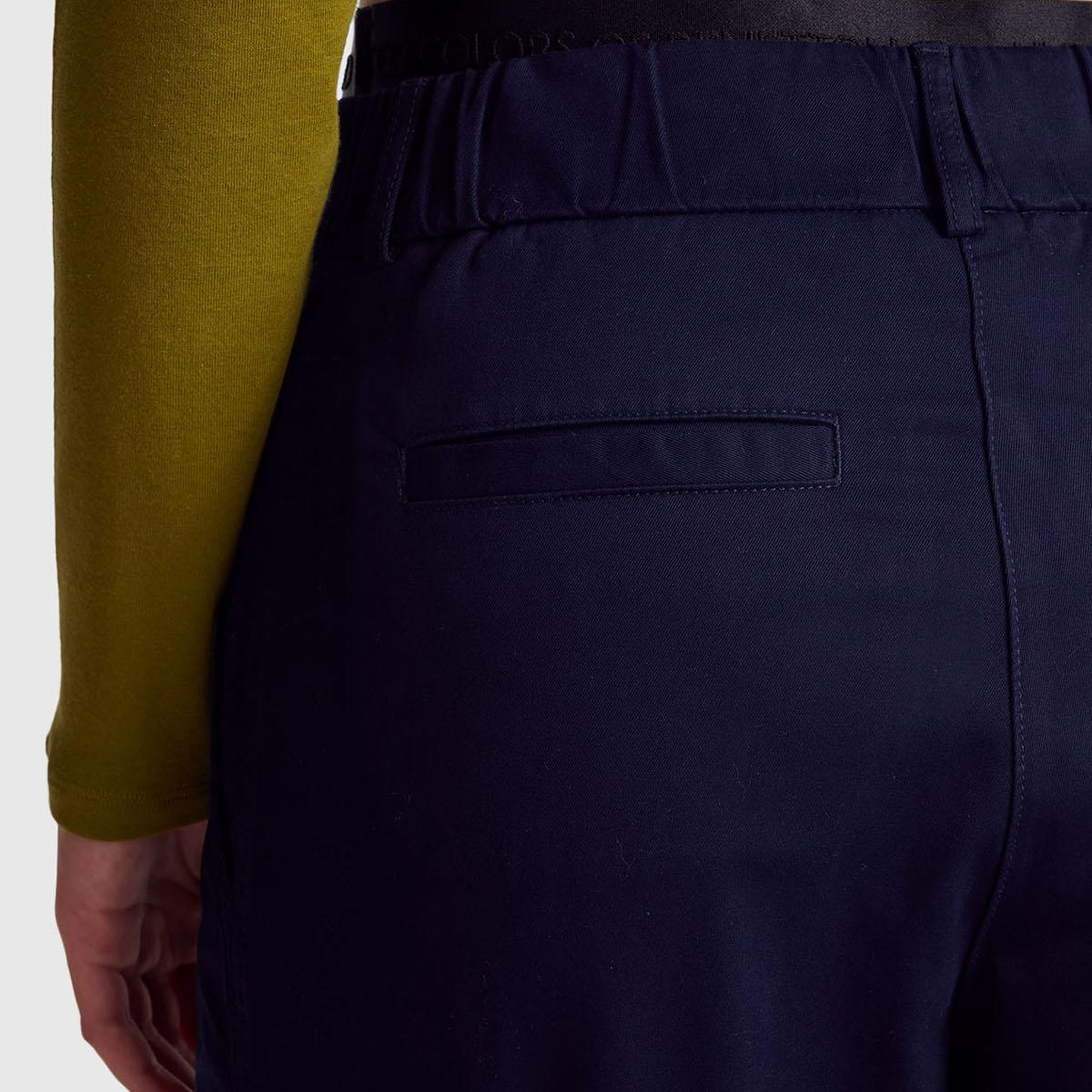 Kadın Lacivert Pamuk Karışımlı Önü Dikiş Detaylı Paçası Kıvrık Pantolon