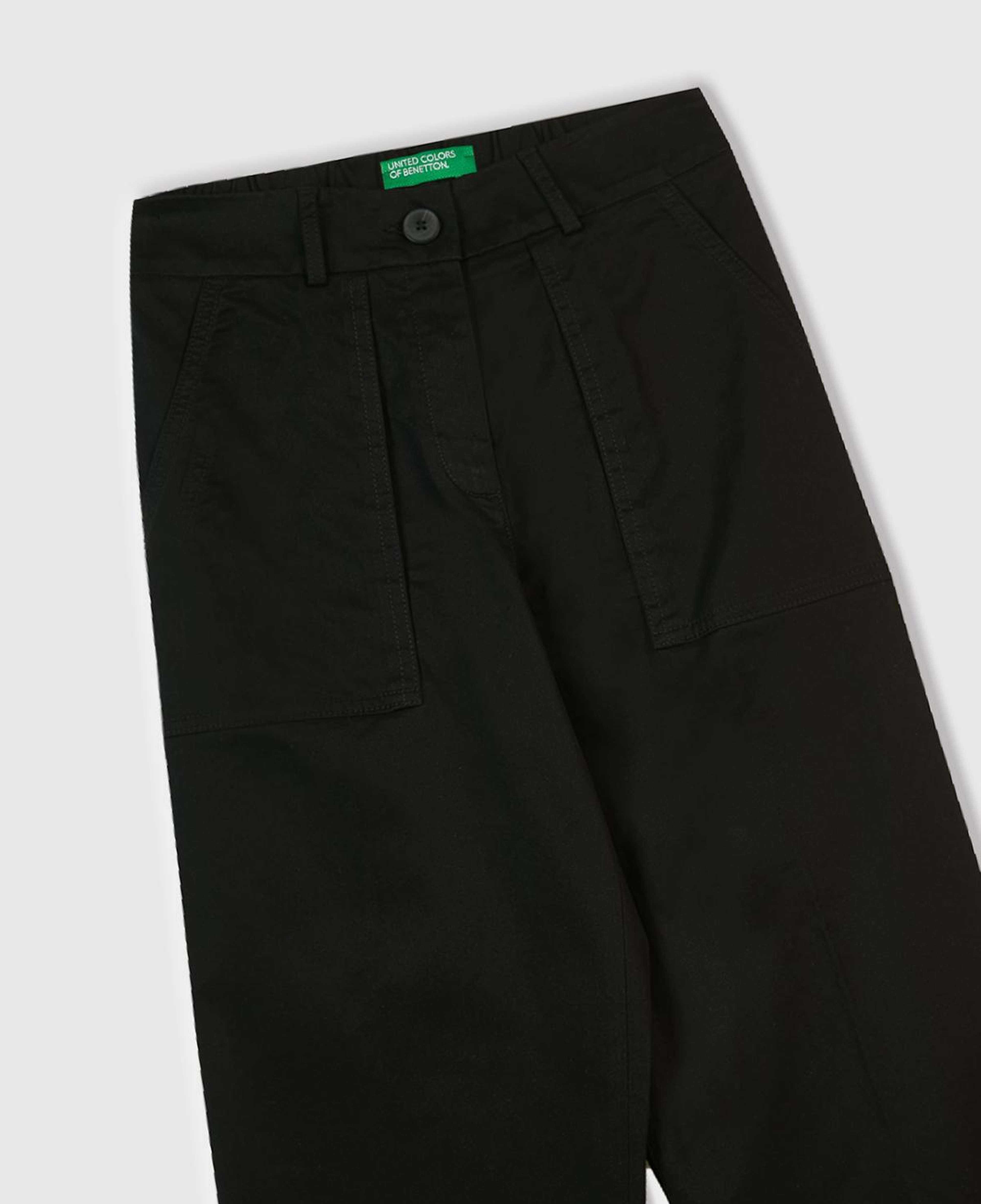 Kadın Siyah Pamuk Karışımlı Önü Dikiş Detaylı Paçası Kıvrık Pantolon