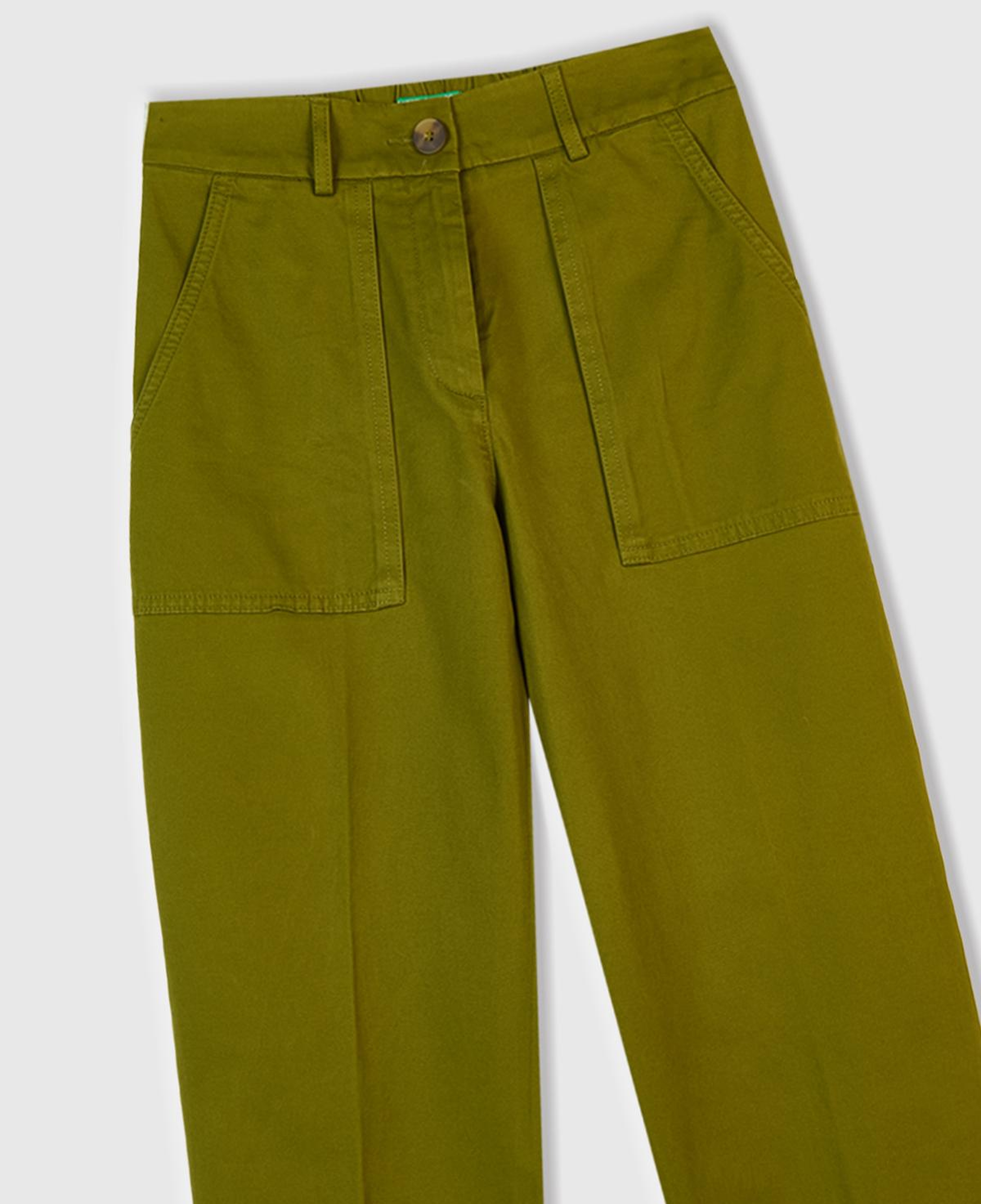 Kadın Haki Yeşili Pamuk Karışımlı Önü Dikiş Detaylı Paçası Kıvrık Pantolon