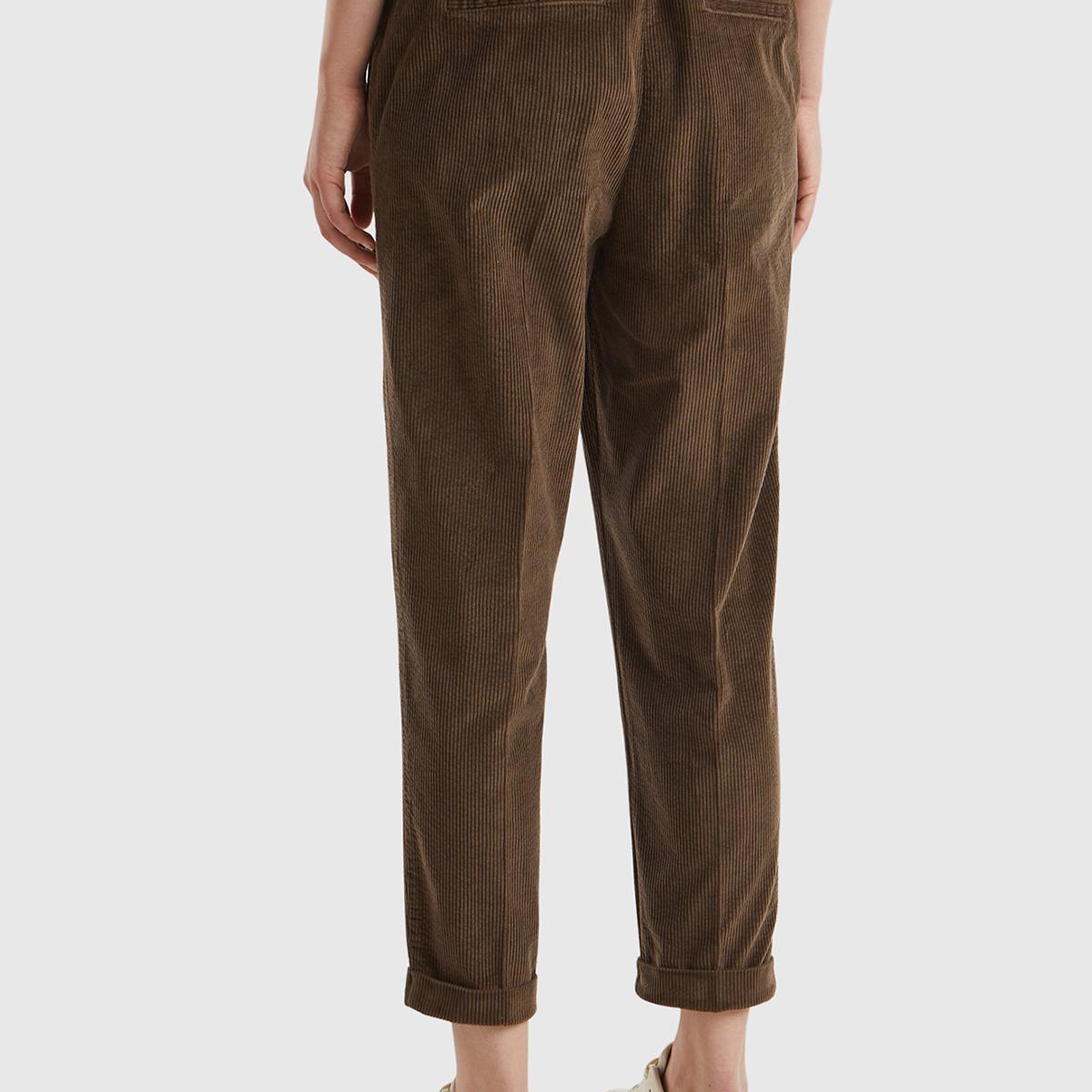 Kadın Koyu Kahverengi Beli Lastikli Kadife Pantolon