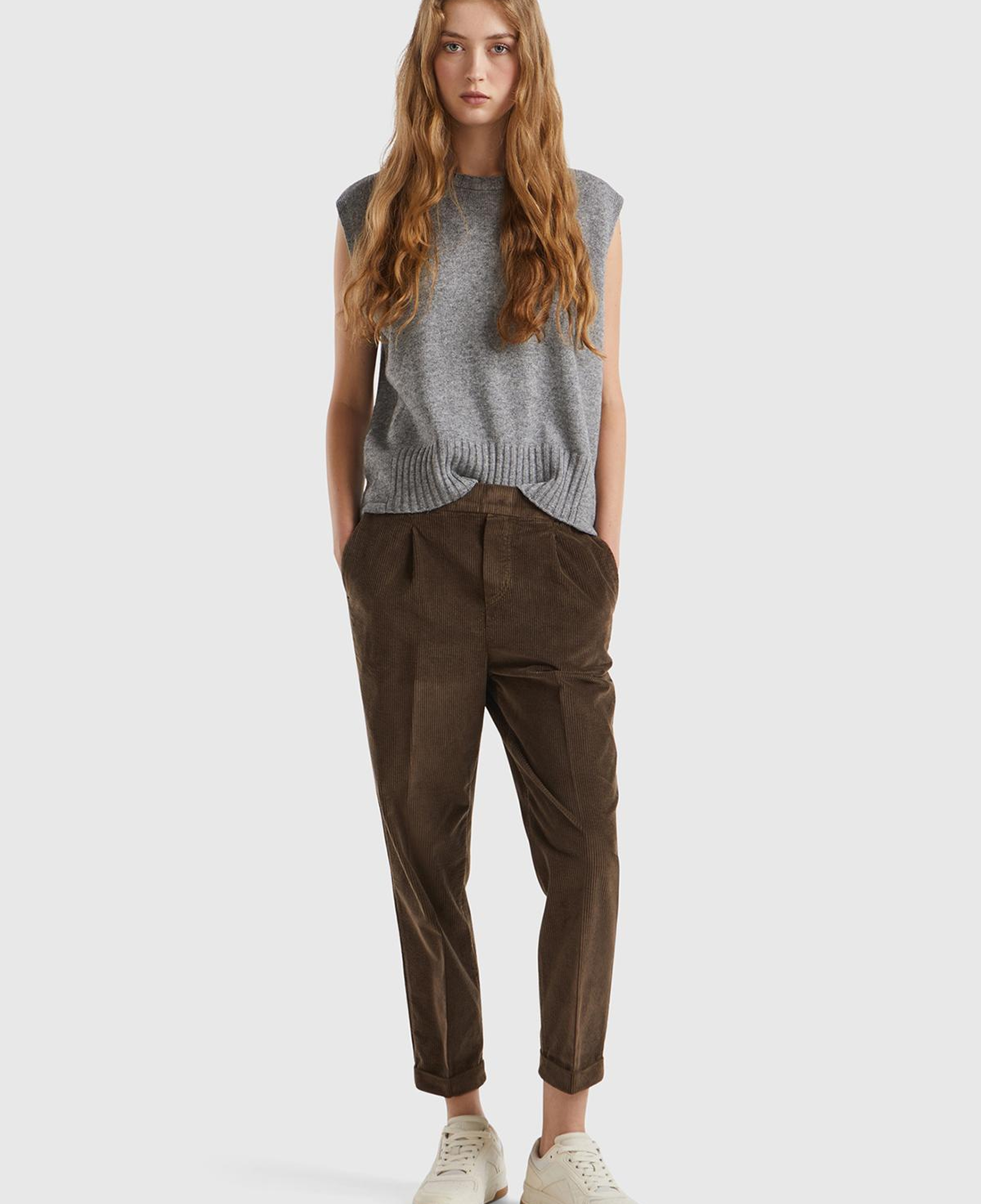 Kadın Koyu Kahverengi Beli Lastikli Kadife Pantolon