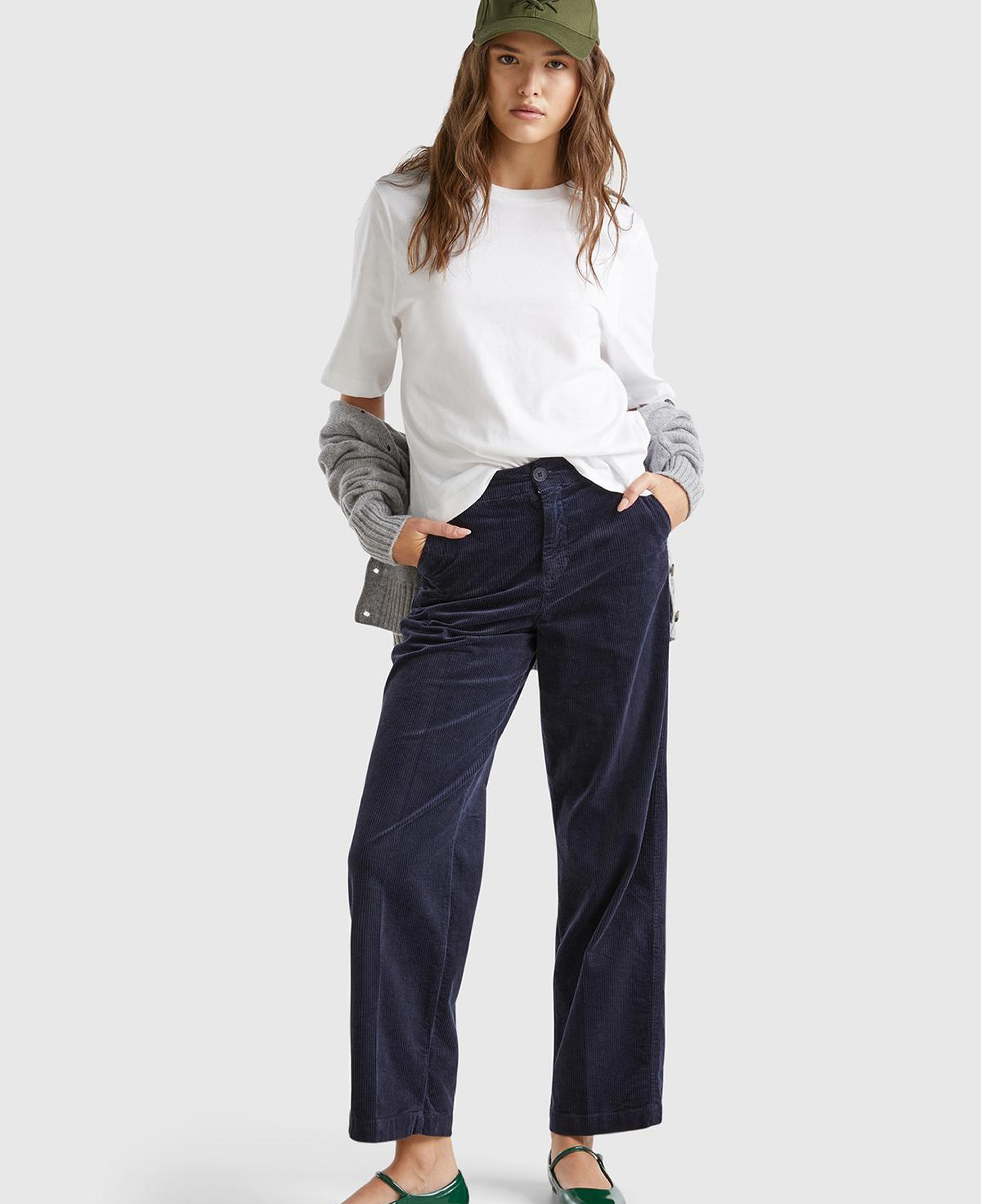 Kadın Lacivert Pamuk Karışımlı Arkası Lastikli Cepli Geniş Paça Kadife Pantolon