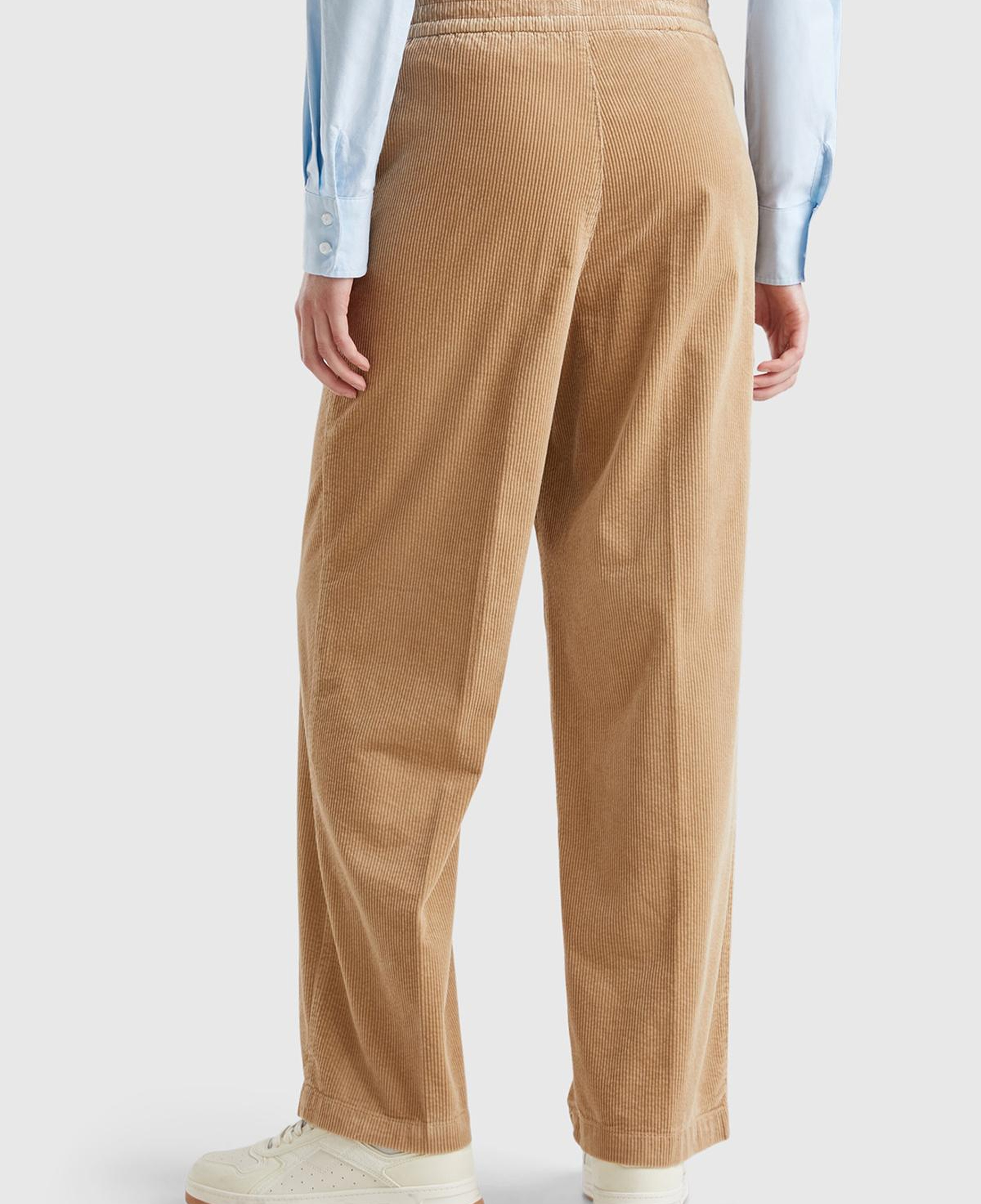 Kadın Taba Pamuk Karışımlı Arkası Lastikli Cepli Geniş Paça Kadife Pantolon