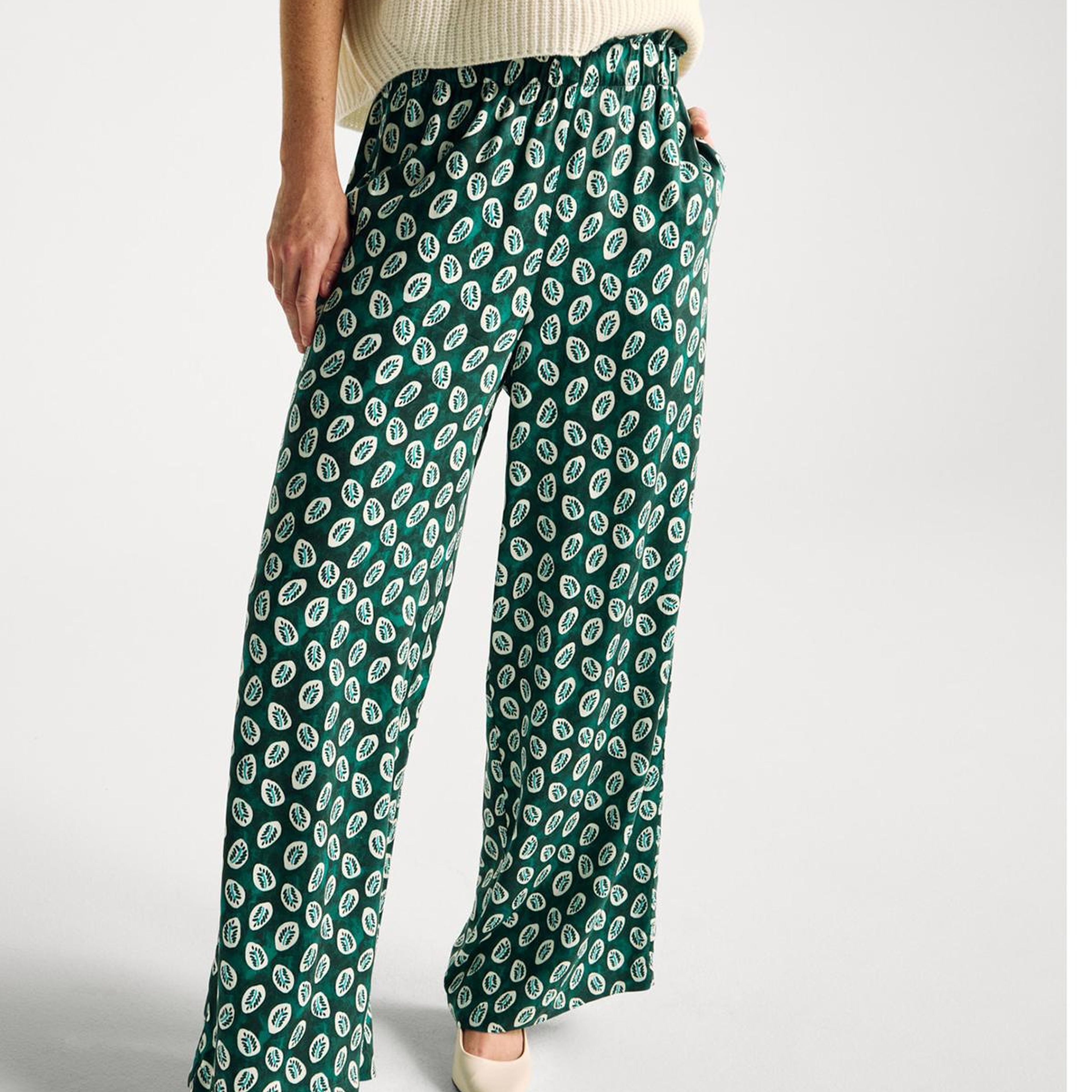 Kadın Yeşil %100 Viskon Rahat Kesim Beli Lastikli Cepli Pantolon