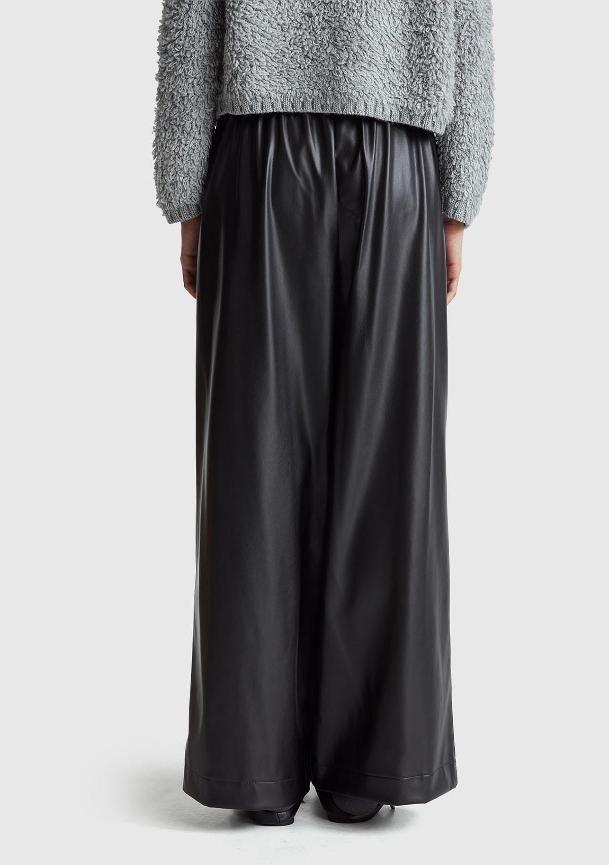 Kadın Siyah Beli Lastikli Büzgülü Geniş Paça Pantolon