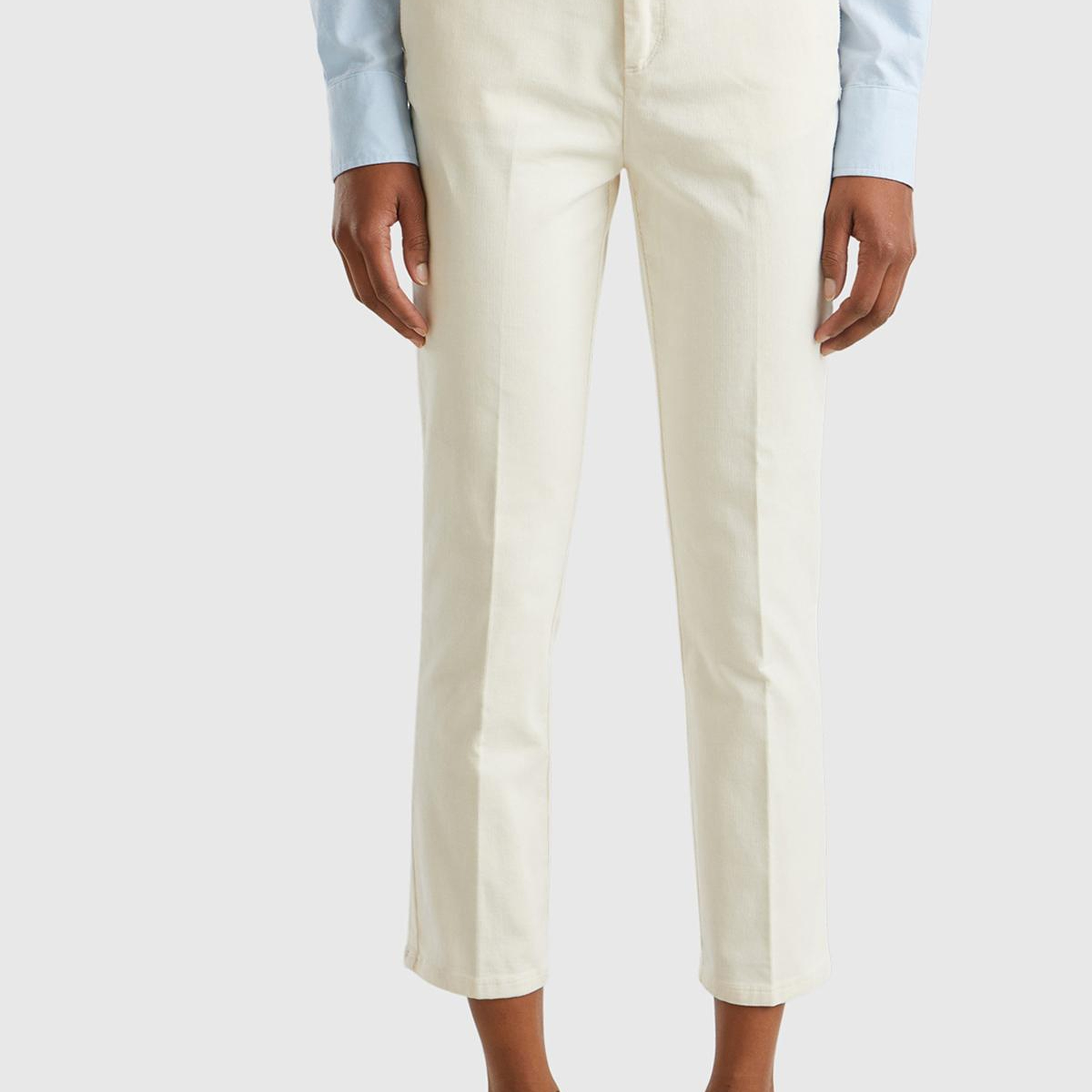 Kadın Krem Pamuk ve Modal Karışımlı Önü Cepli Kadife Chino Pantolon