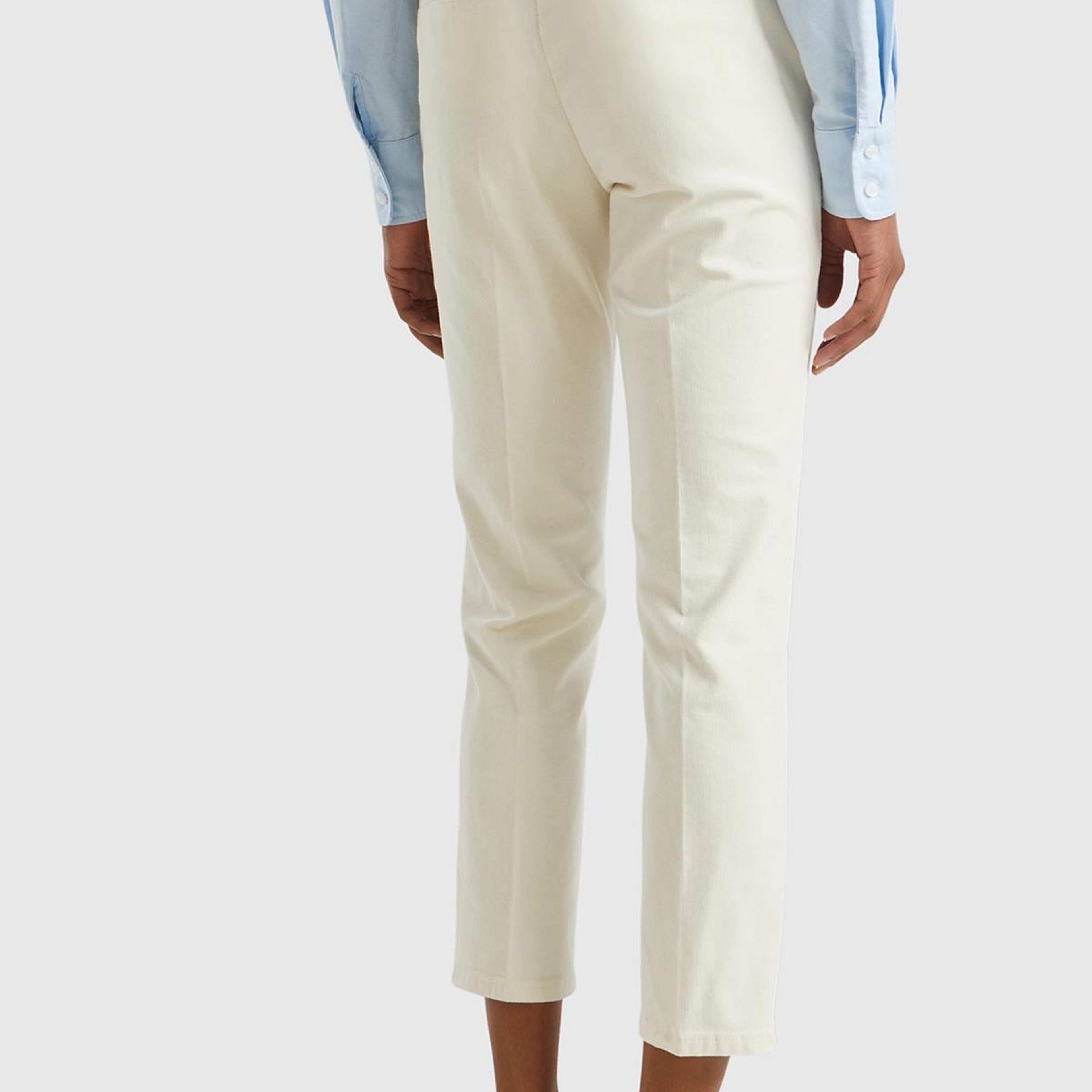 Kadın Krem Pamuk ve Modal Karışımlı Önü Cepli Kadife Chino Pantolon