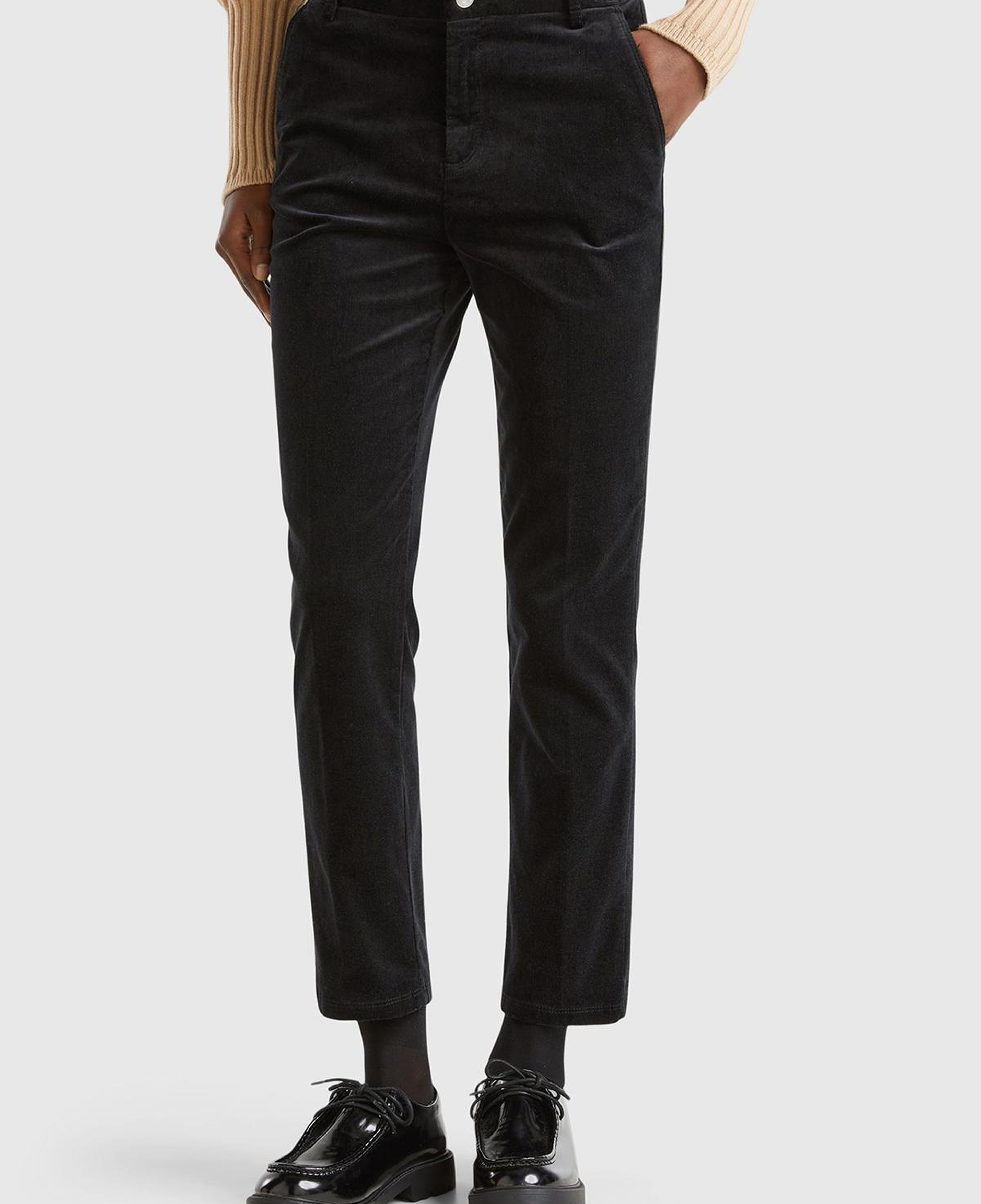 Kadın Siyah Pamuk ve Modal Karışımlı Önü Cepli Kadife Chino Pantolon