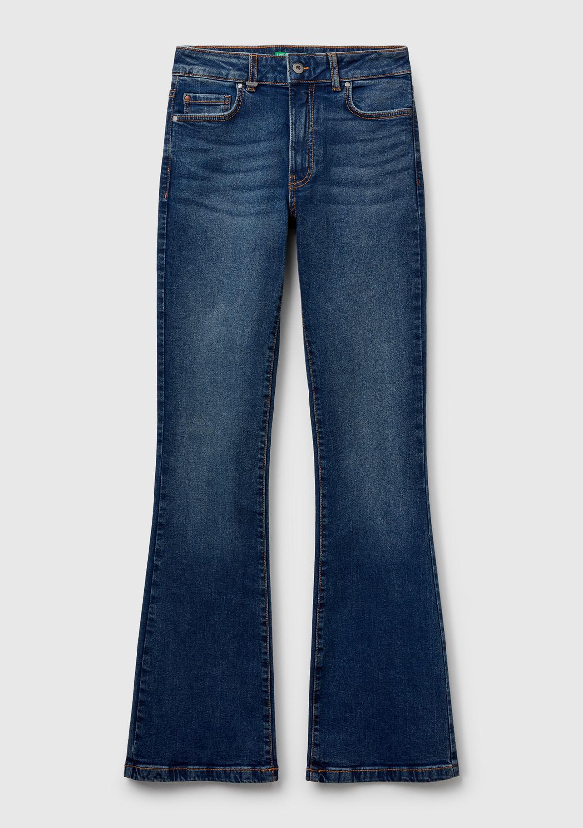 Kadın Koyu Mavi Streç Pamuklu Cepli Normal Bel İspanyol Paça Denim Pantolon