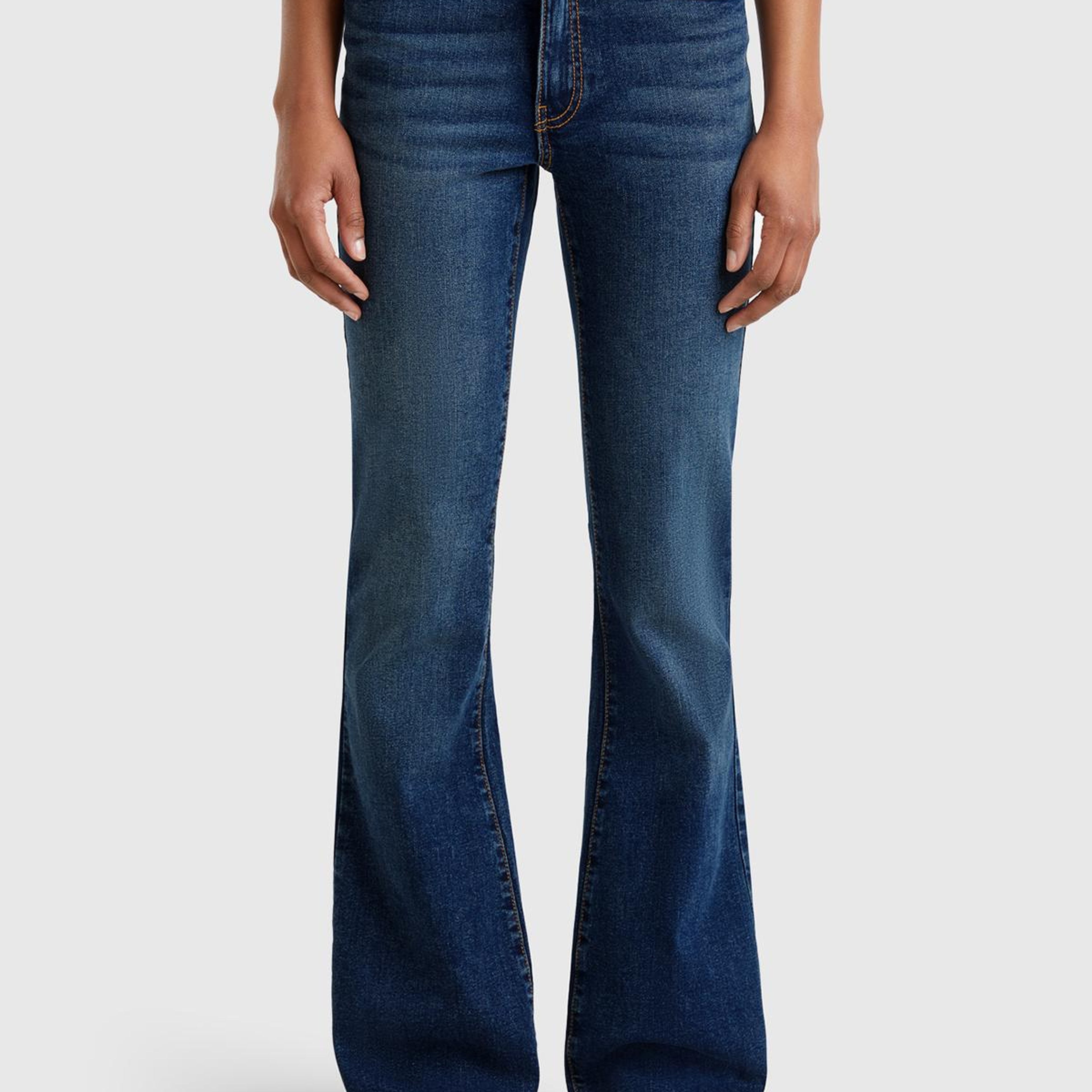 Kadın Koyu Mavi Streç Pamuklu Cepli Normal Bel İspanyol Paça Denim Pantolon