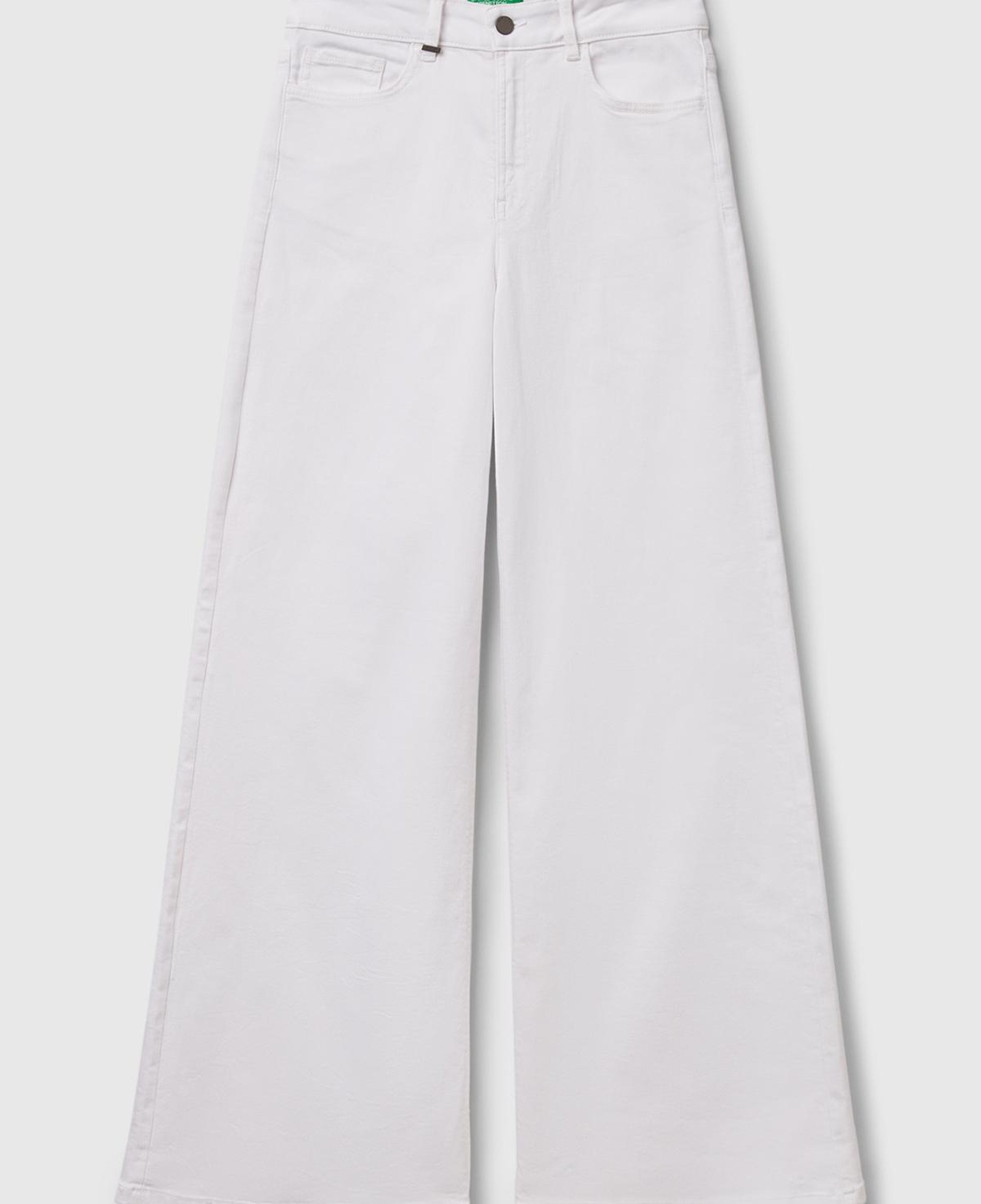 Kadın Beyaz Streç Pamuklu Arkası Logo Etiketli Bol Kesim Pantolon