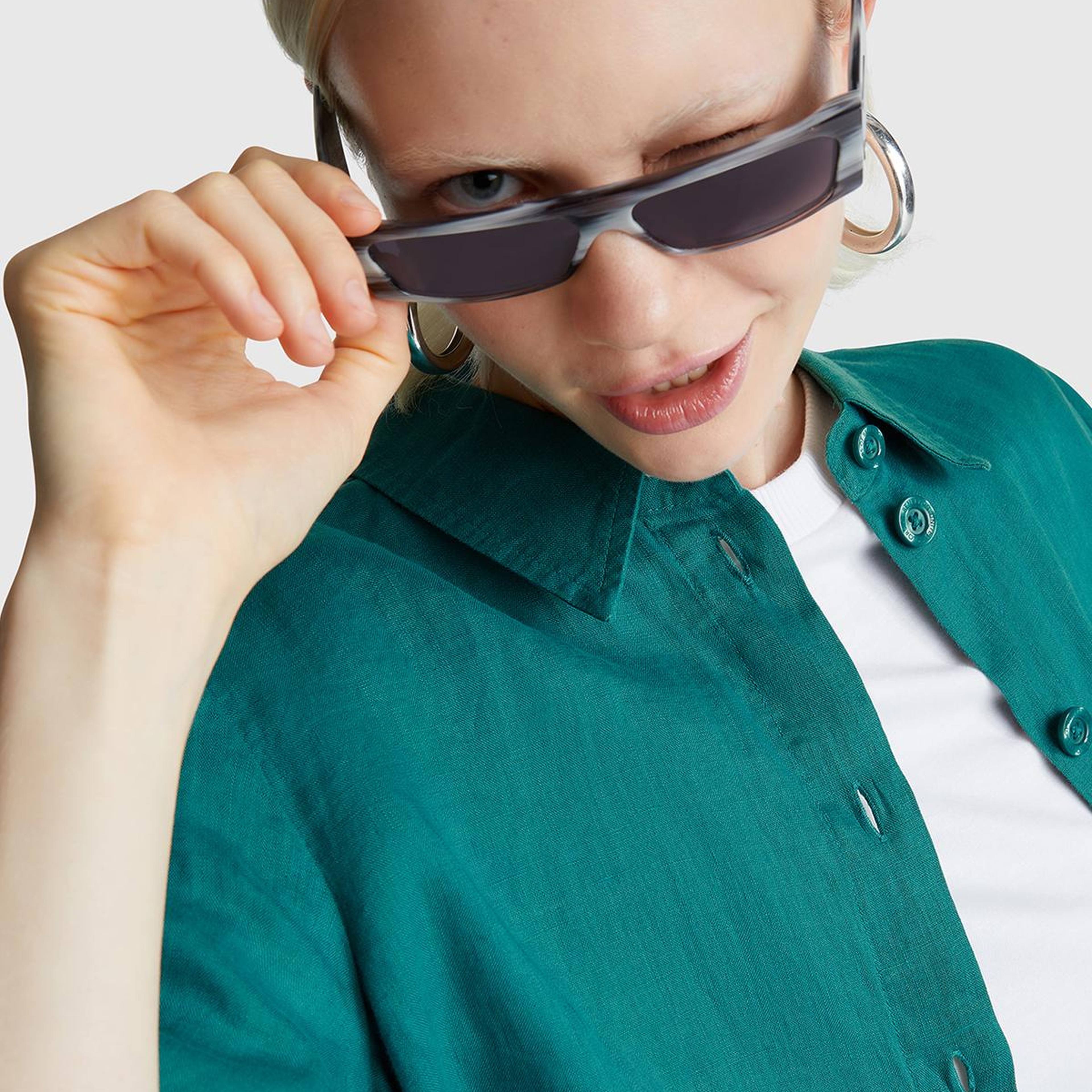 Kadın Koyu Yeşil %100 Keten Yarım Kollu Düz Gömlek