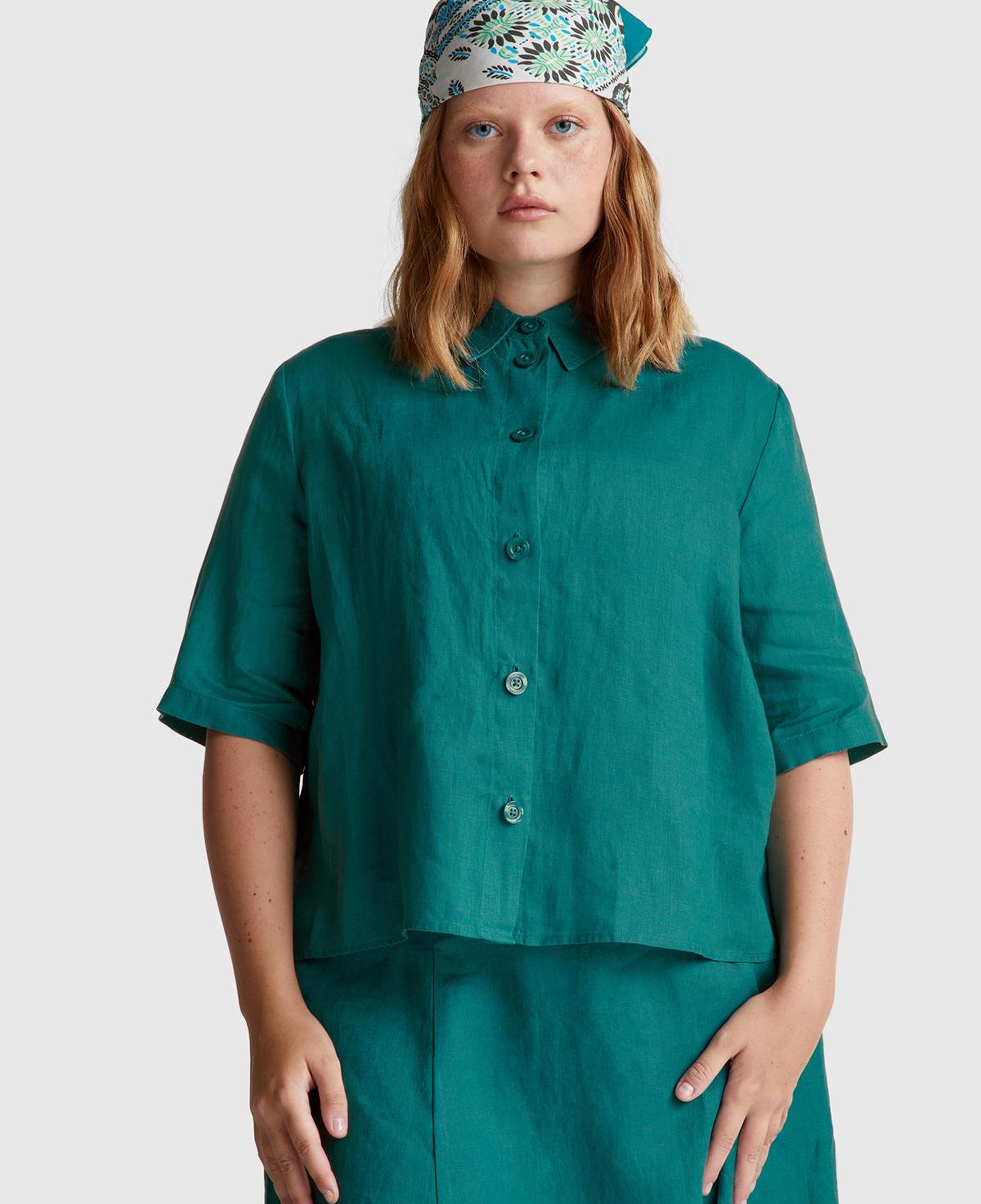 Kadın Koyu Yeşil %100 Keten Yarım Kollu Düz Gömlek