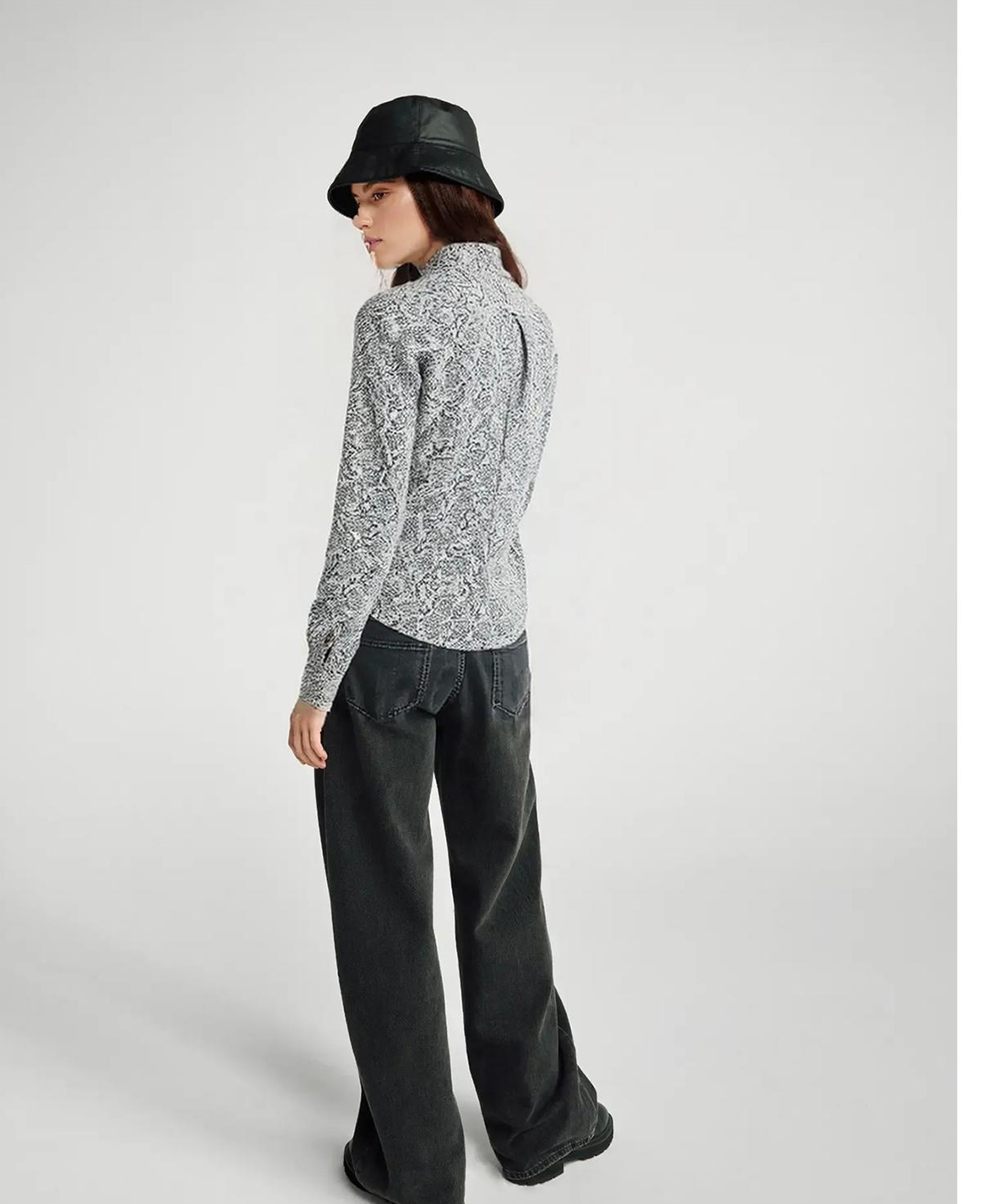 Kadın Gri Desenli %100 Pamuk Desenli Manşetli Regular Fit Müslin Gömlek