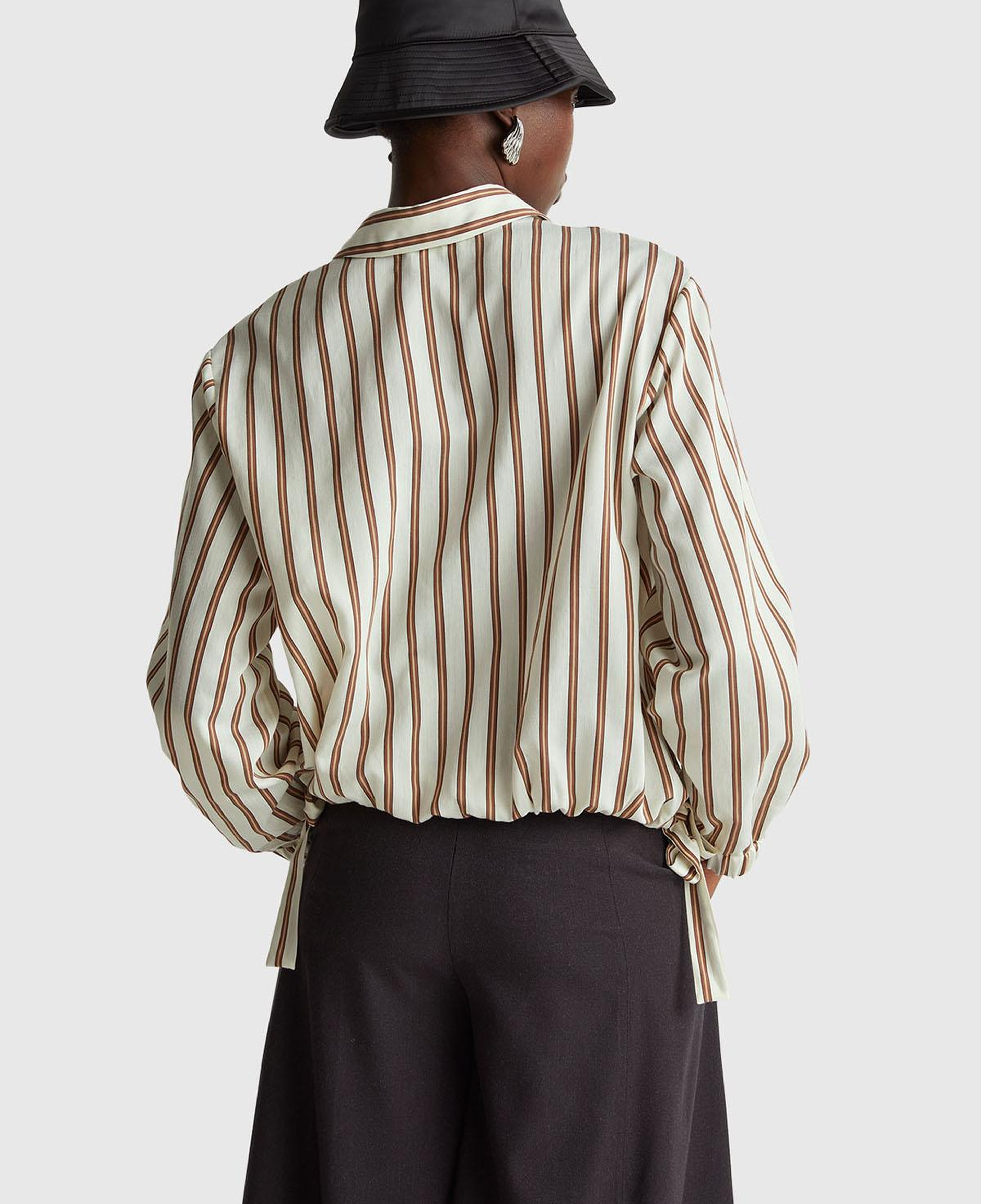 Kadın Bej Viskoz Karışımlı Çizgili Altı Lastikli Relaxed Fit Gömlek
