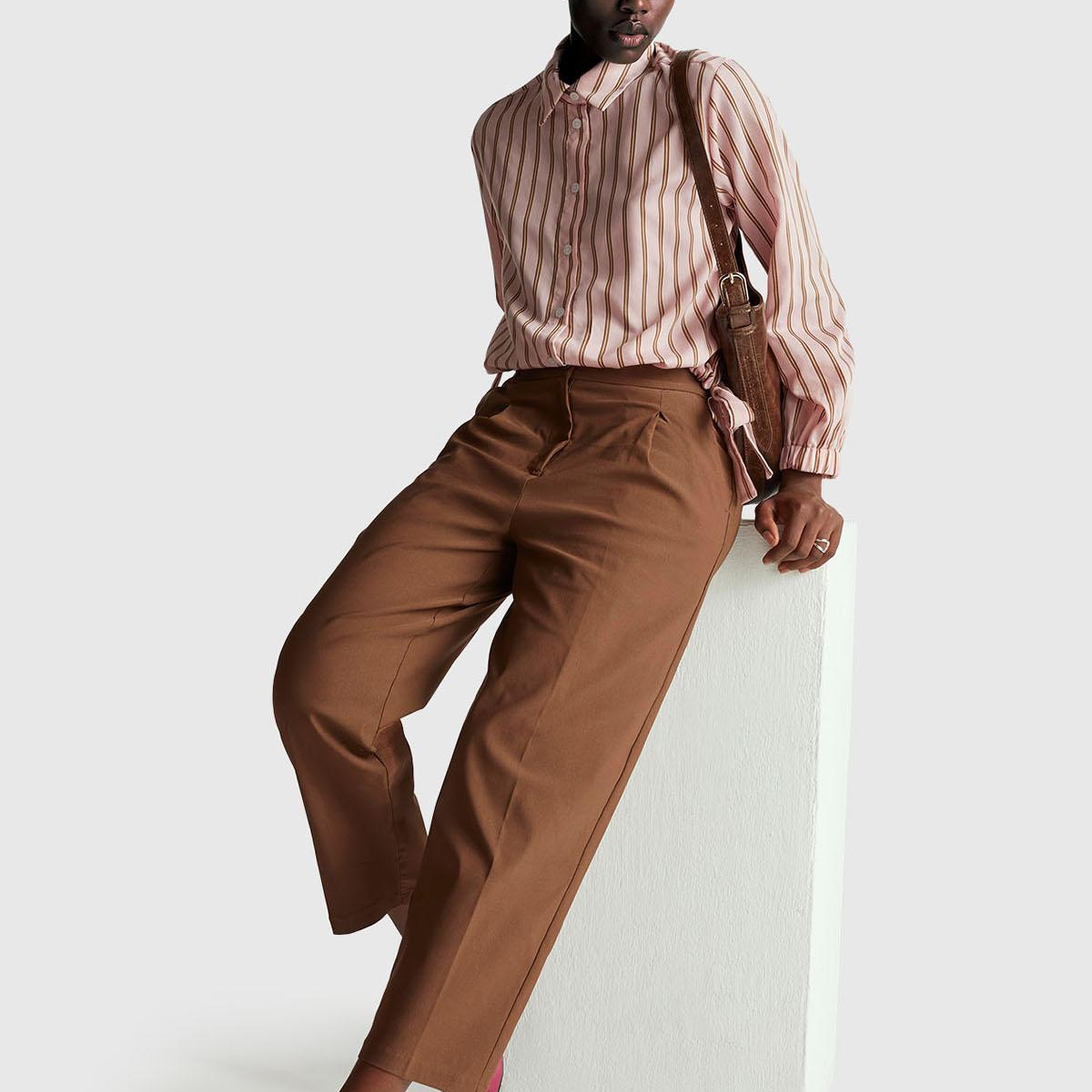 Kadın Pembe Viskoz Karışımlı Çizgili Altı Lastikli Relaxed Fit Gömlek