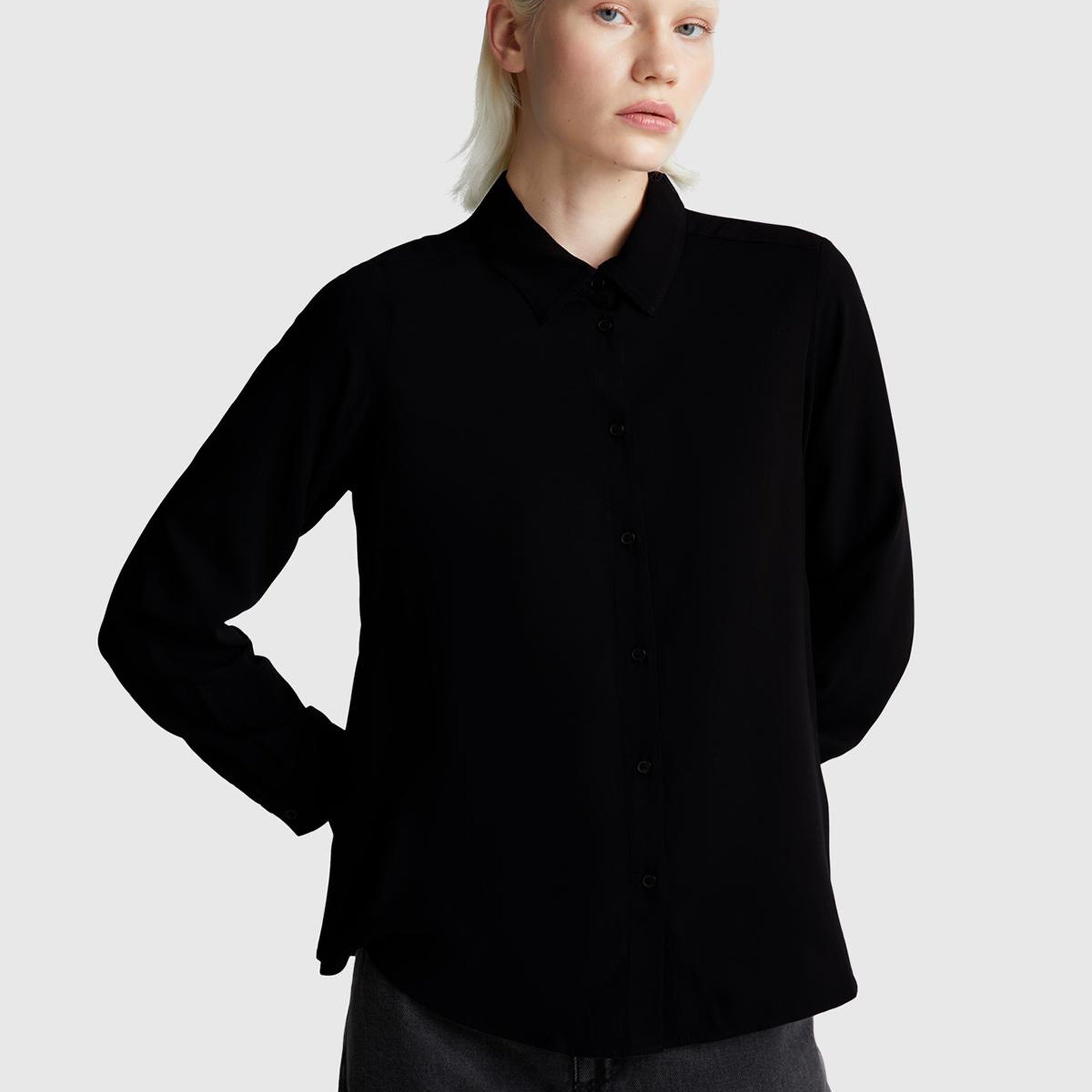 Kadın Siyah %100 Viskoz Düğmeli Gömlek