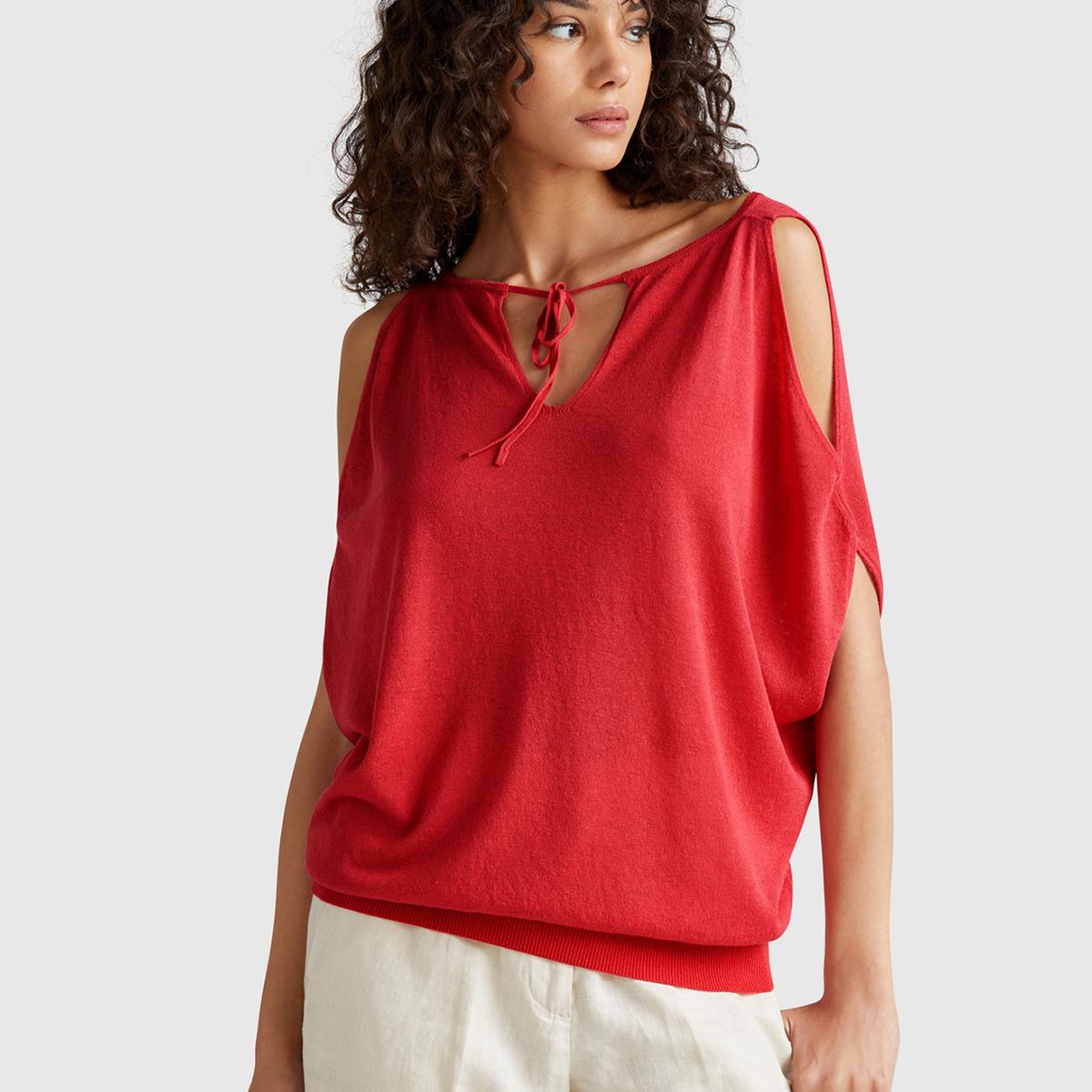 Kadın Mercan Keten Karışımlı Omzu Açık Triko Kazak