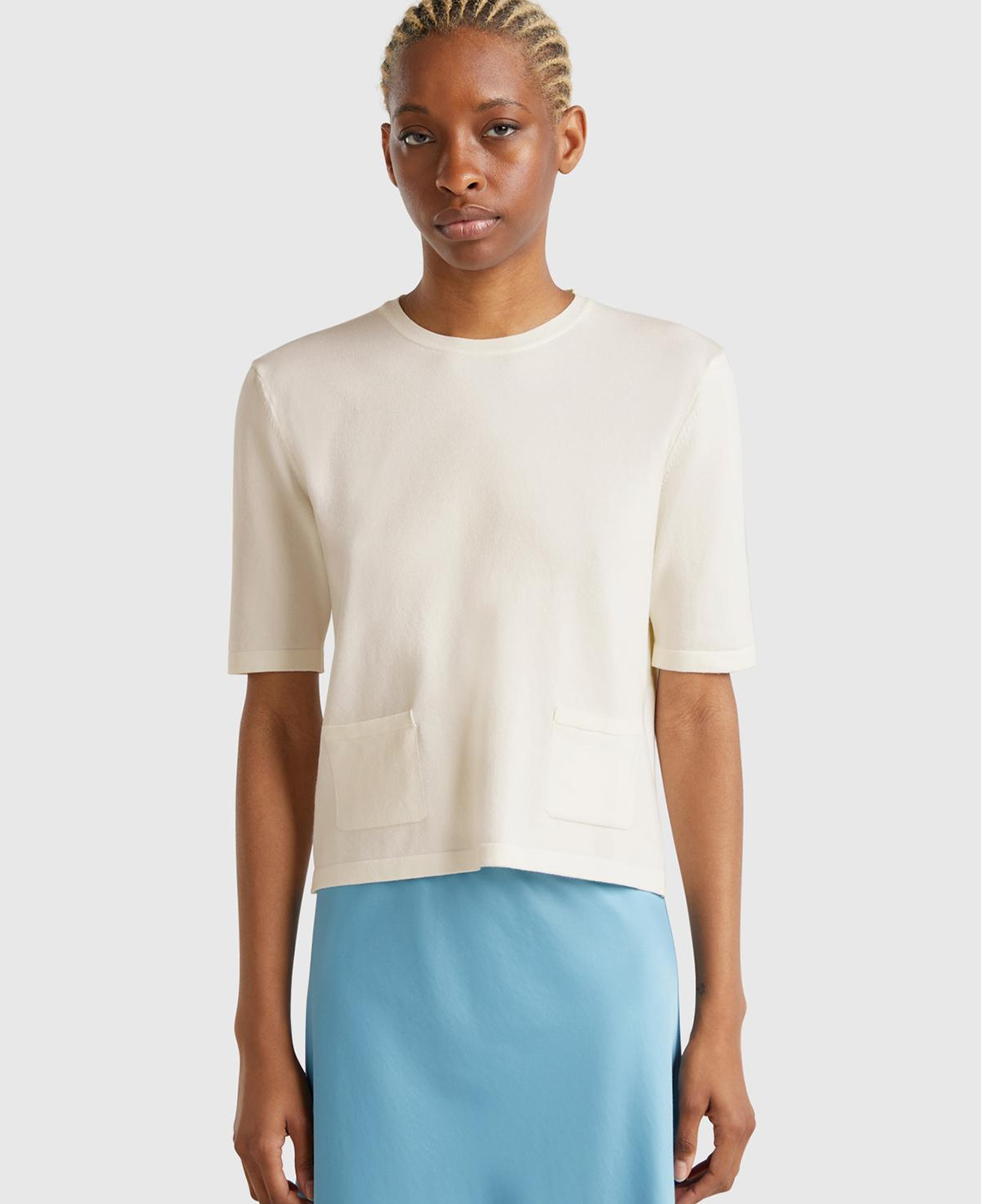 Kadın Krem Streç Kumaşlı Önü Cepli Relax Fit Bisiklet Yaka Kazak