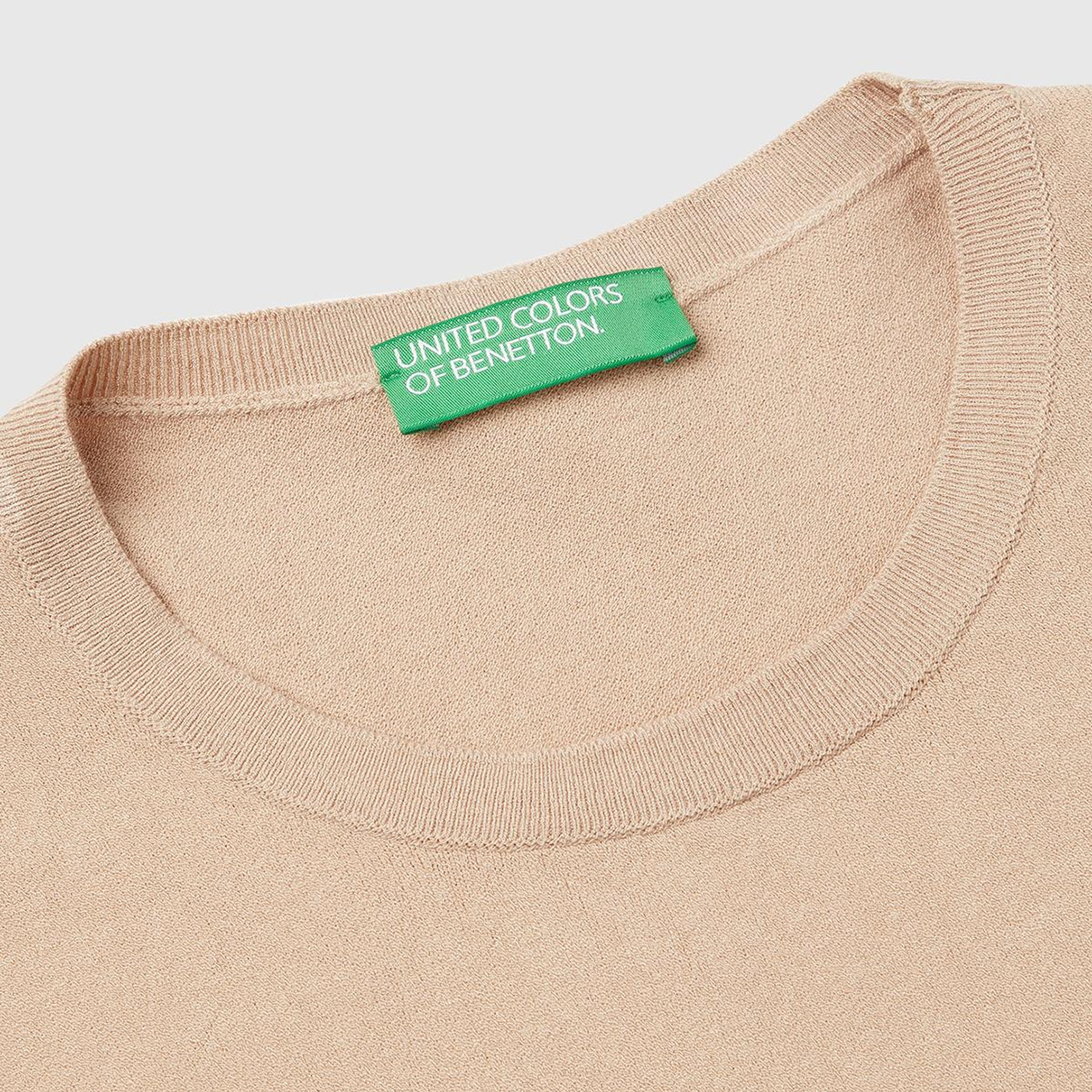 Kadın Bej Streç Kumaşlı Önü Cepli Relax Fit Bisiklet Yaka Kazak