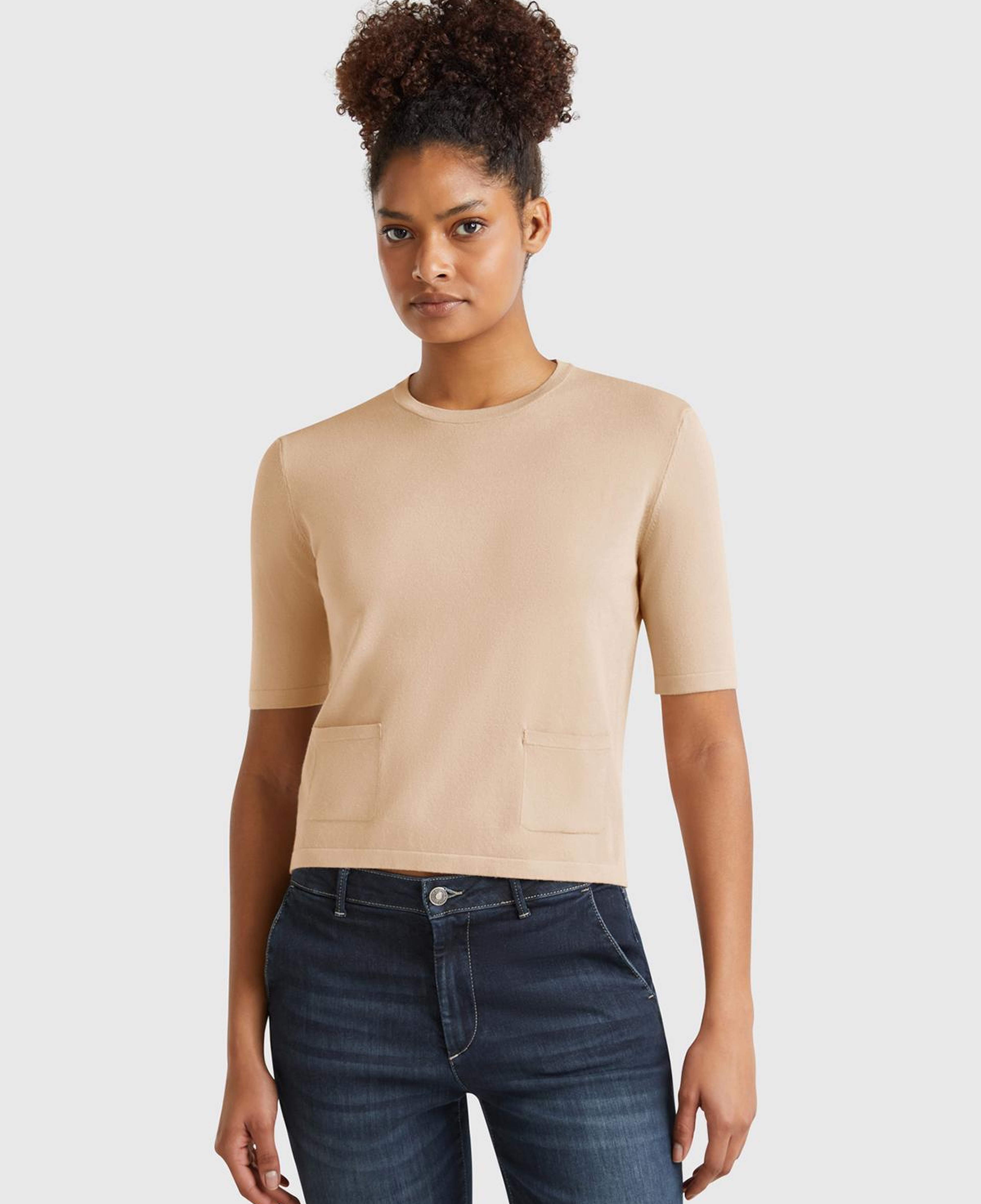 Kadın Bej Streç Kumaşlı Önü Cepli Relax Fit Bisiklet Yaka Kazak