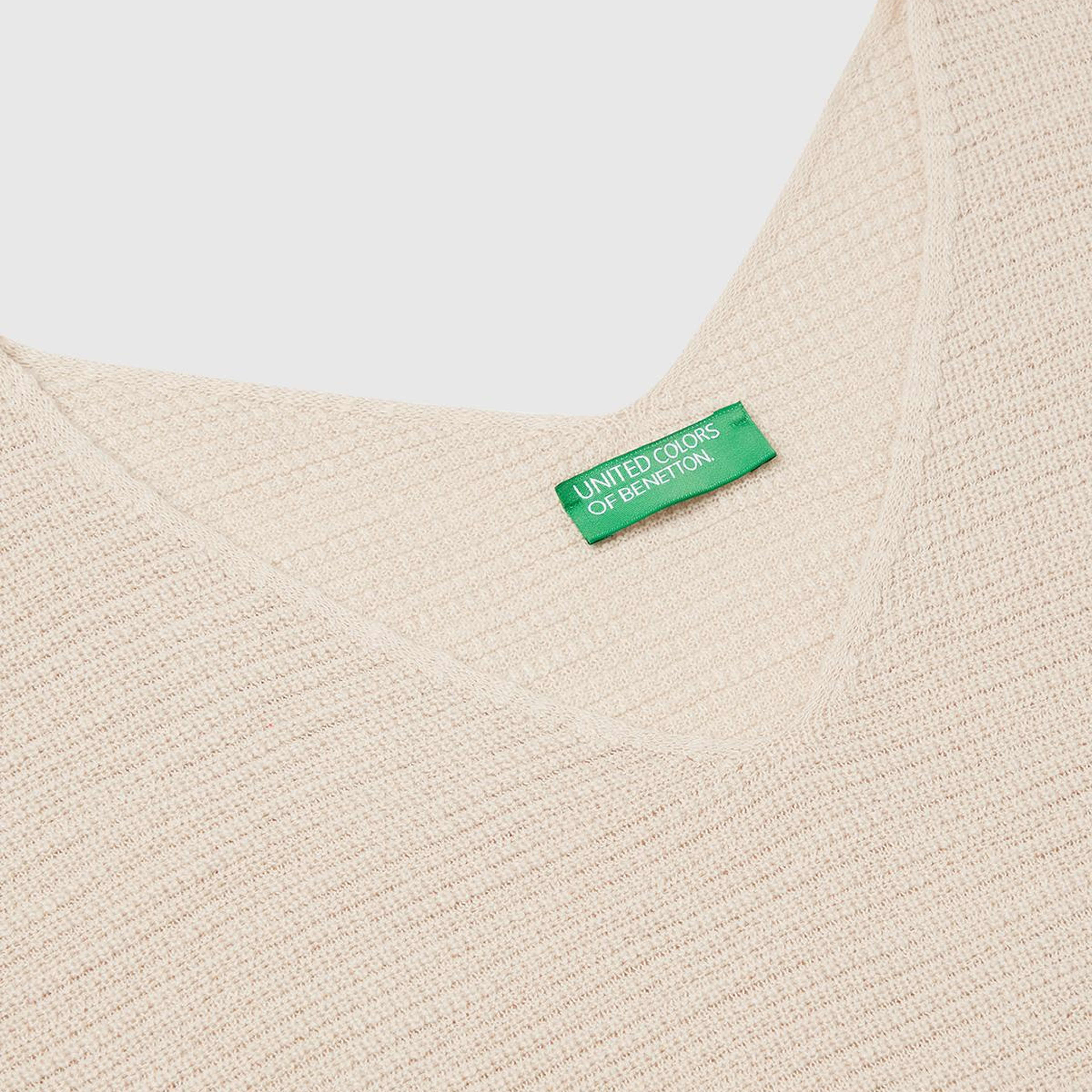 Kadın Taş Rengi Pamuk ve Keten Karışımlı Çizgili Dikişsiz V Yaka Kolsuz Üst