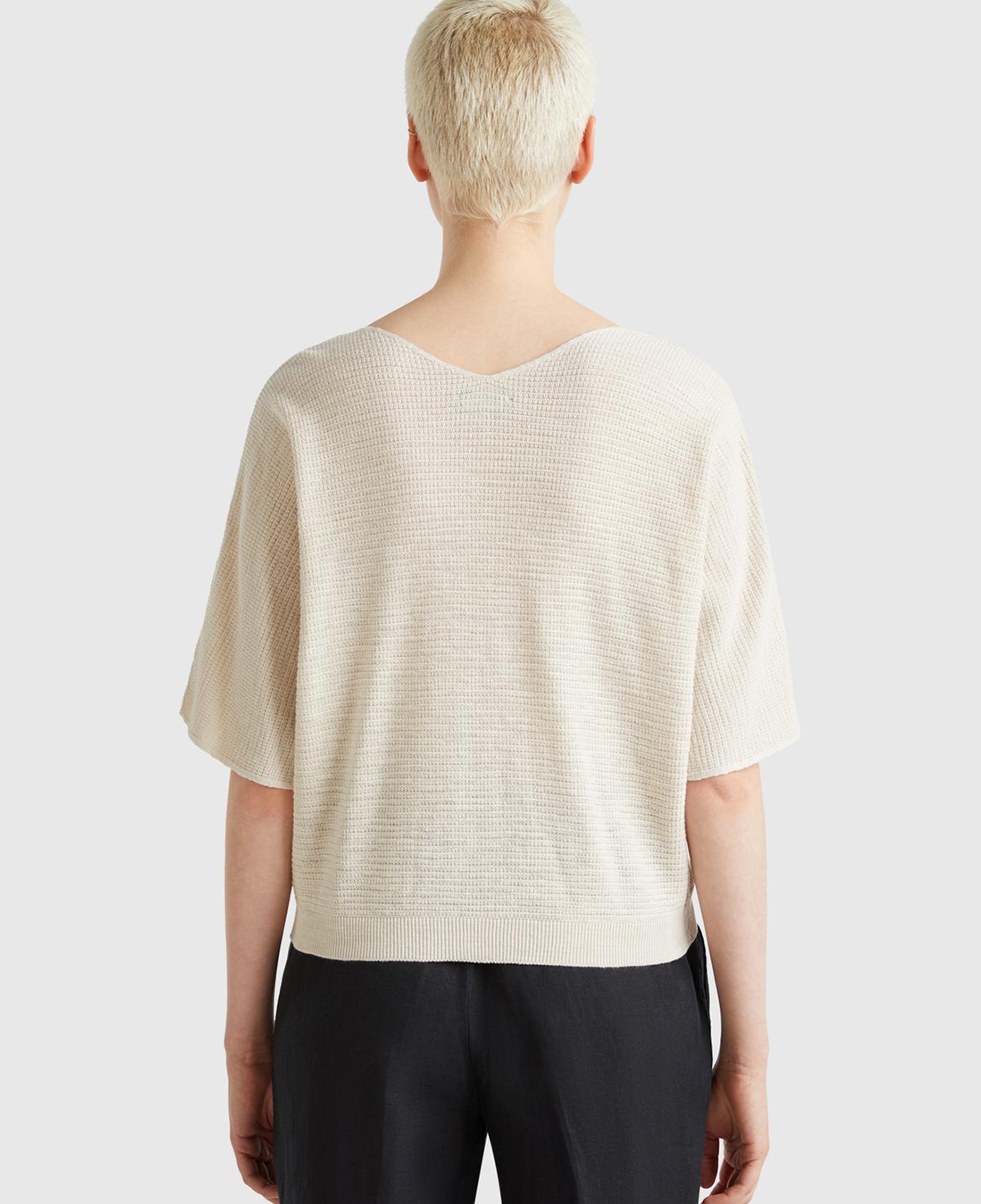 Kadın Taş Rengi Pamuk ve Keten Karışımlı Çizgili Dikişsiz V Yaka Kolsuz Üst