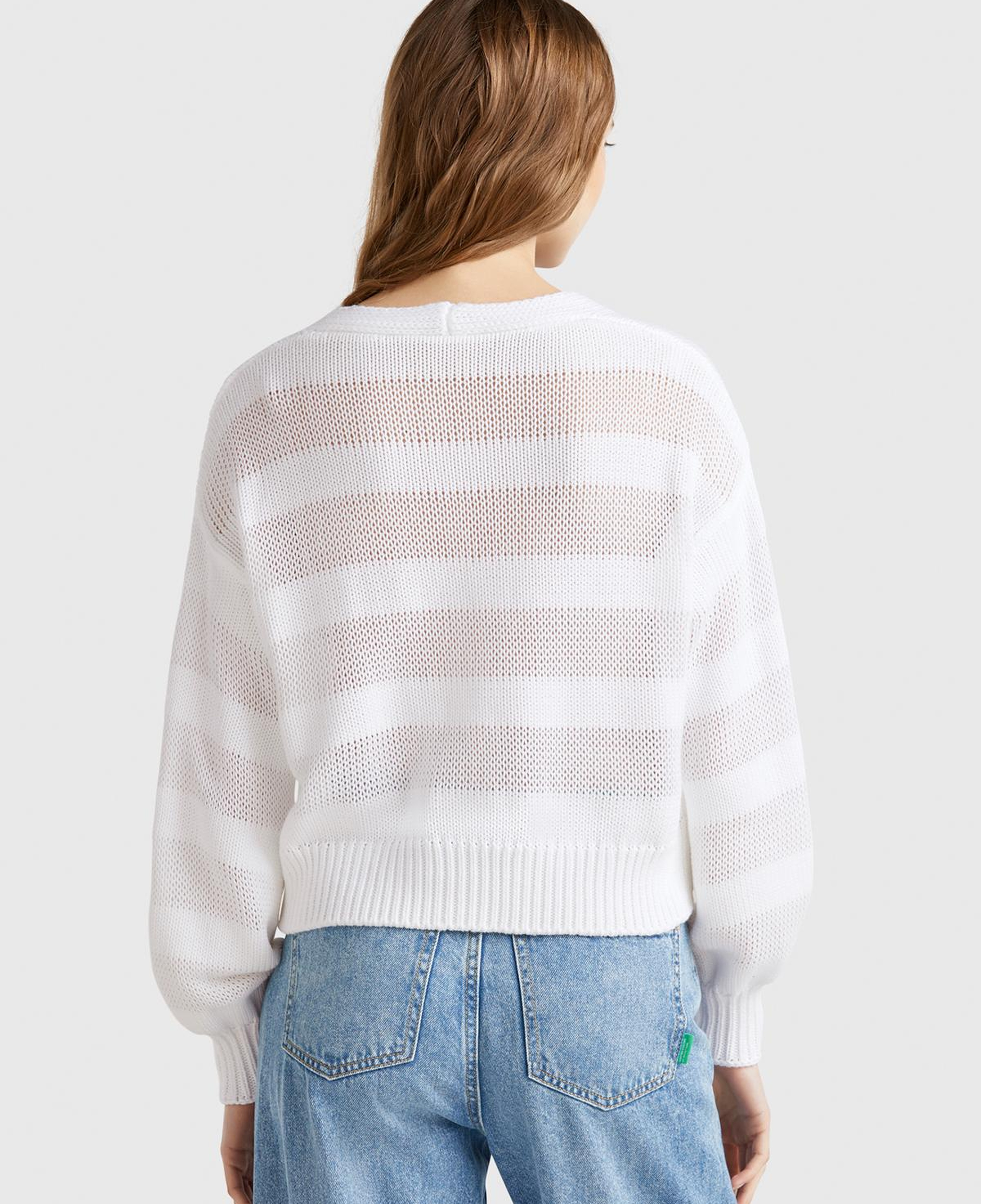 Kadın Beyaz %100 Pamuk Şerit Efektli Düşük Omuzlu Örme Relax Fit Hırka