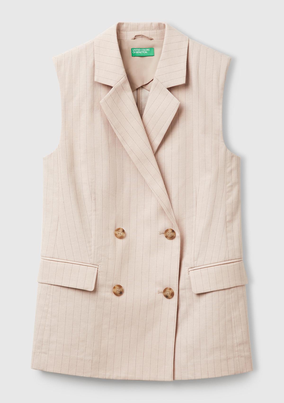 Kadın Bej Pamuk ve Keten Karışımlı İnce Çizgili Cepli Kruvaze Yelek