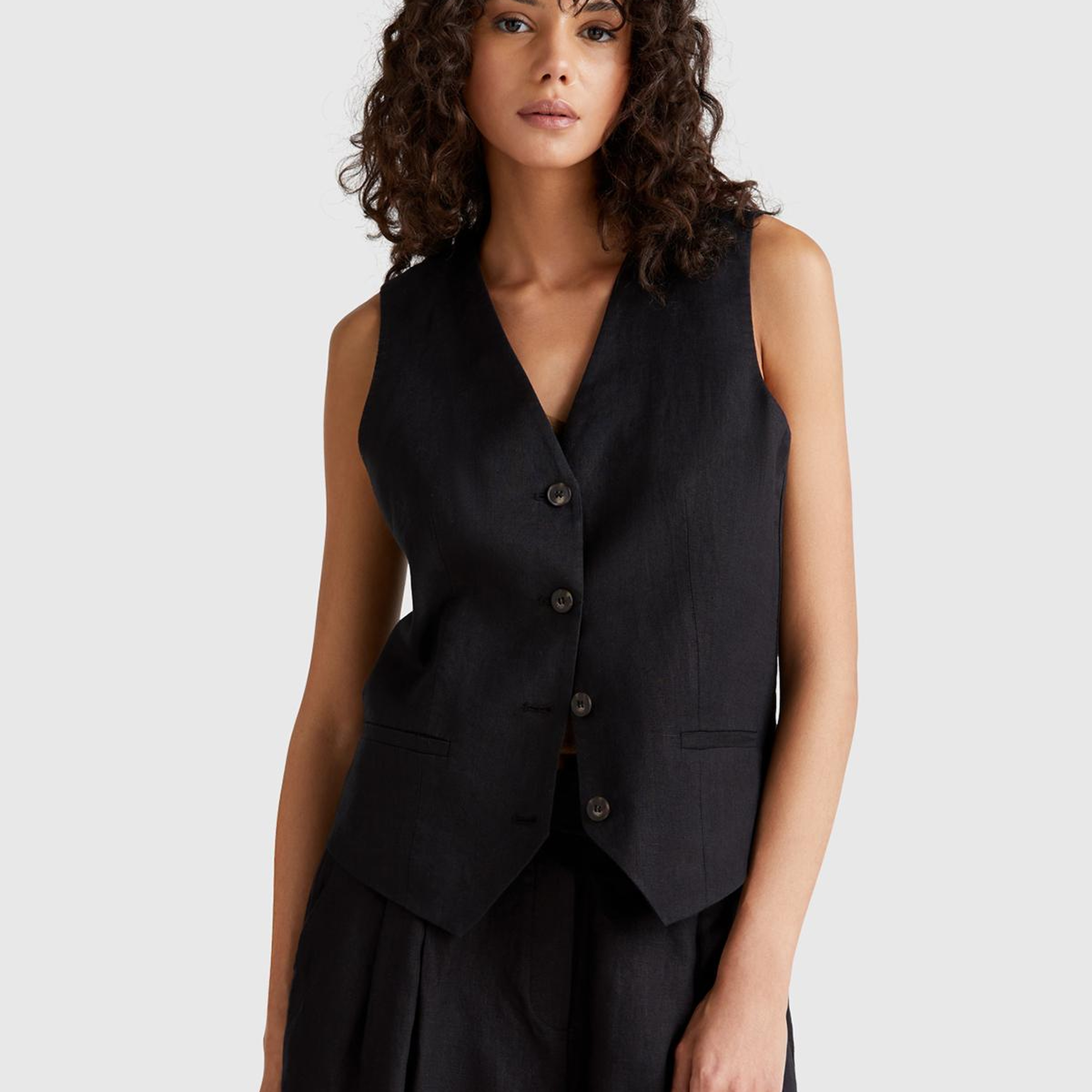 Kadın Siyah %100 Keten Önü Düğme İliklemeli V Yaka Yelek