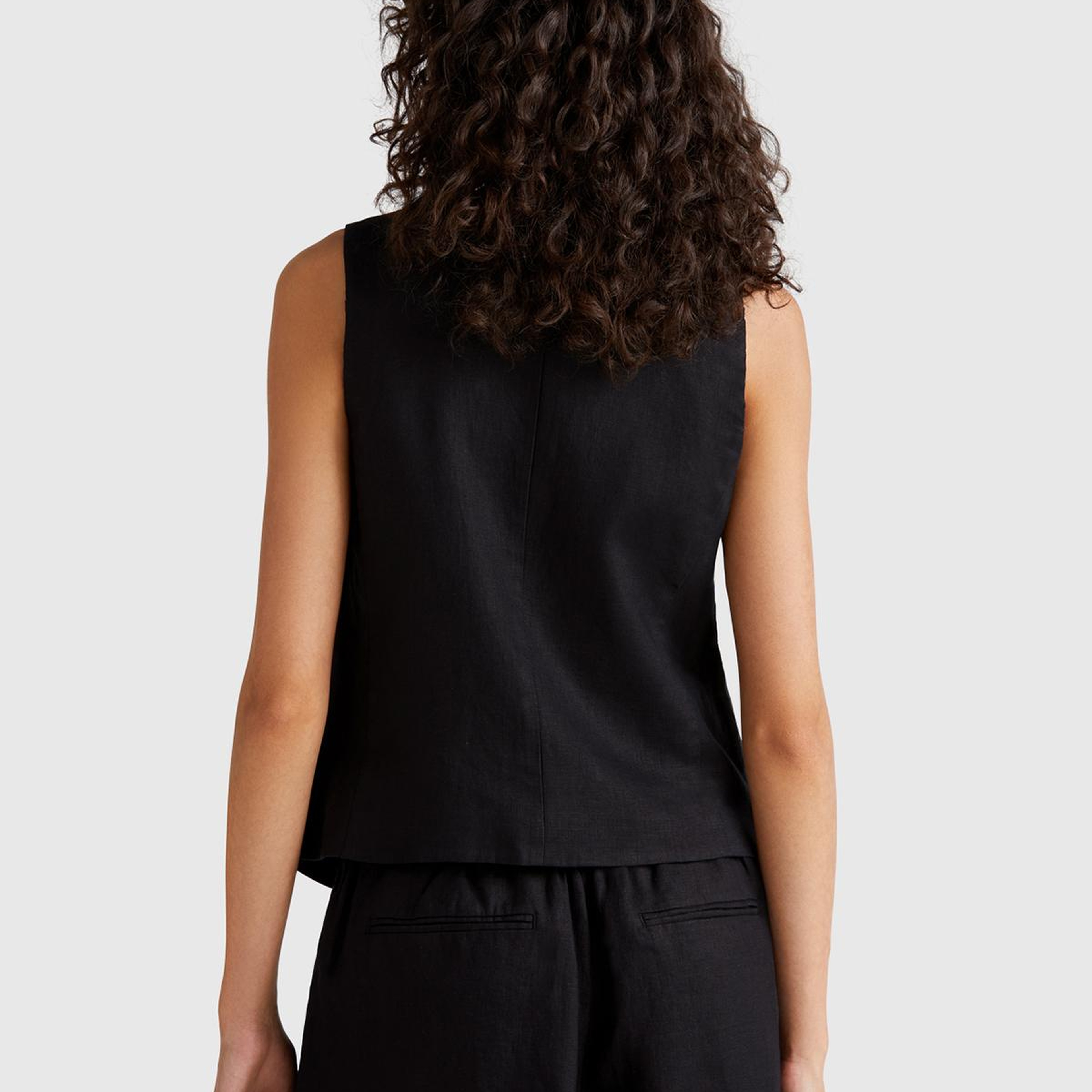 Kadın Siyah %100 Keten Önü Düğme İliklemeli V Yaka Yelek