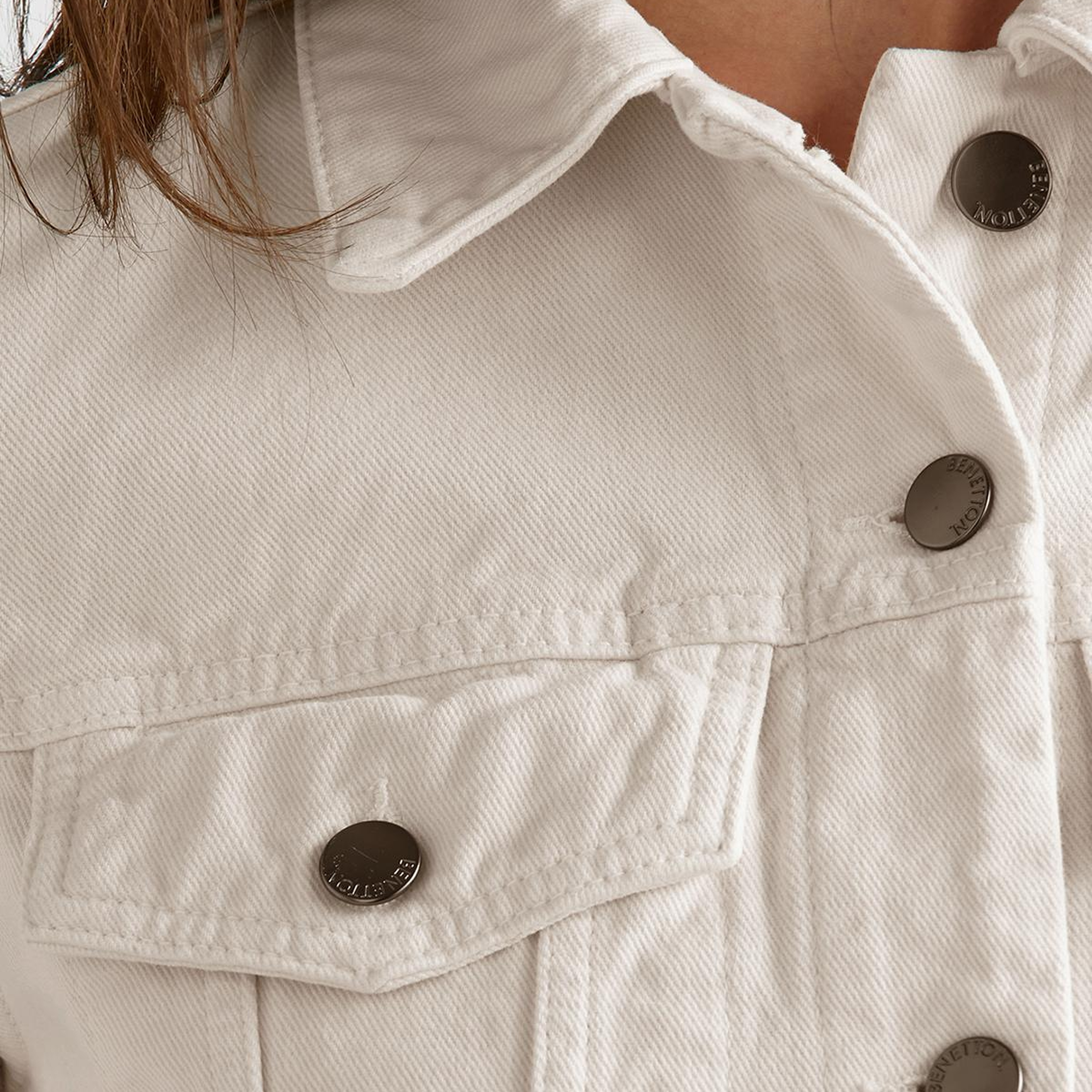 Kadın Krem %100 Pamuk Yanları Cepli Straight Fit Denim Ceket