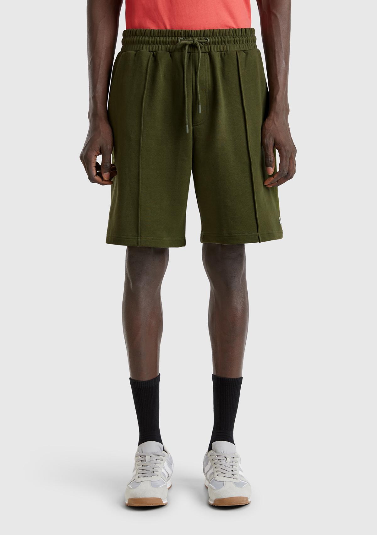 Erkek Haki %100 Pamuk Logo Detaylı Beli Büzgü İpli Bermuda Şort