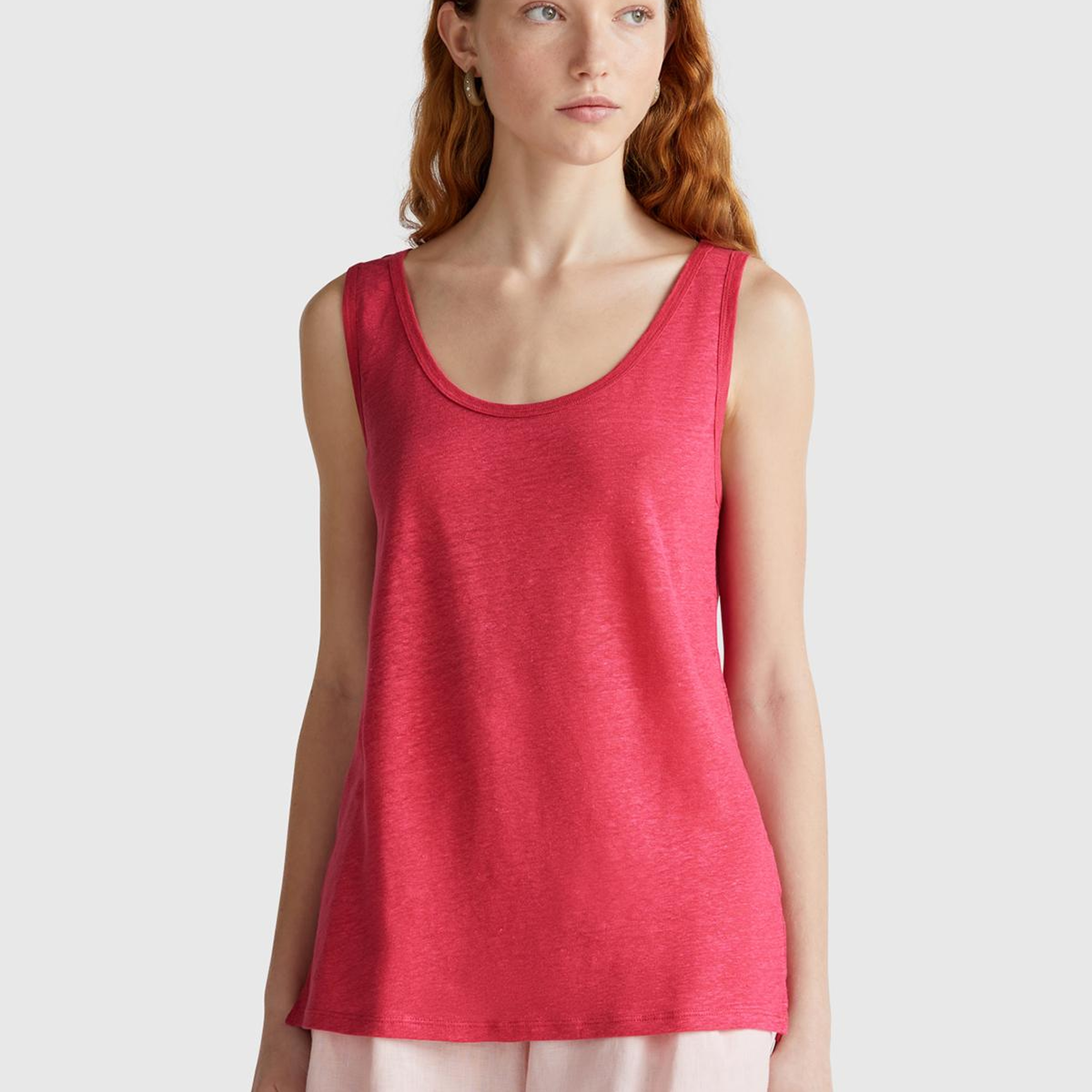 Kadın Fuşya %100 Keten Yanları Yırtmaçlı Regular Fit Yuvarlak Yaka Atlet