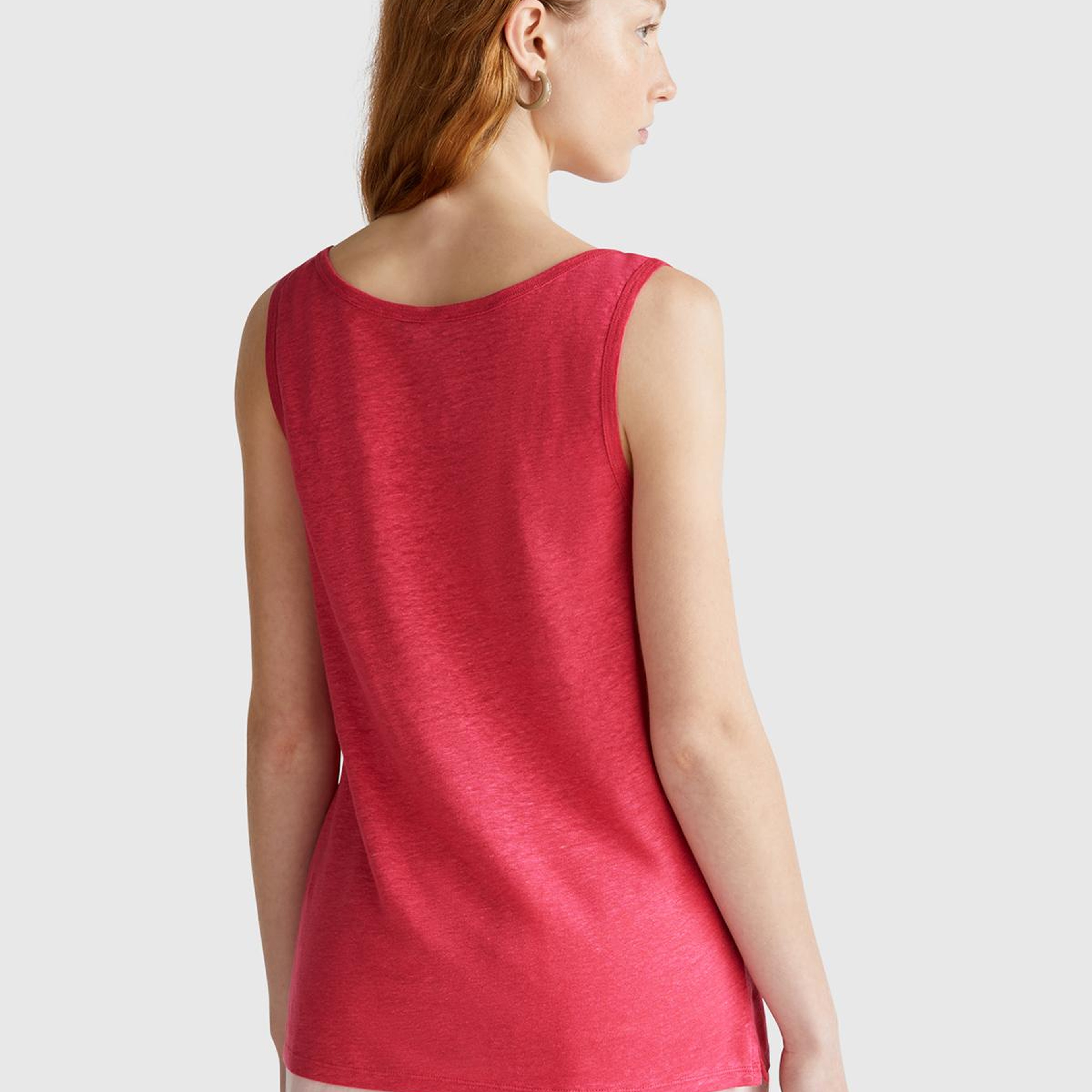 Kadın Fuşya %100 Keten Yanları Yırtmaçlı Regular Fit Yuvarlak Yaka Atlet