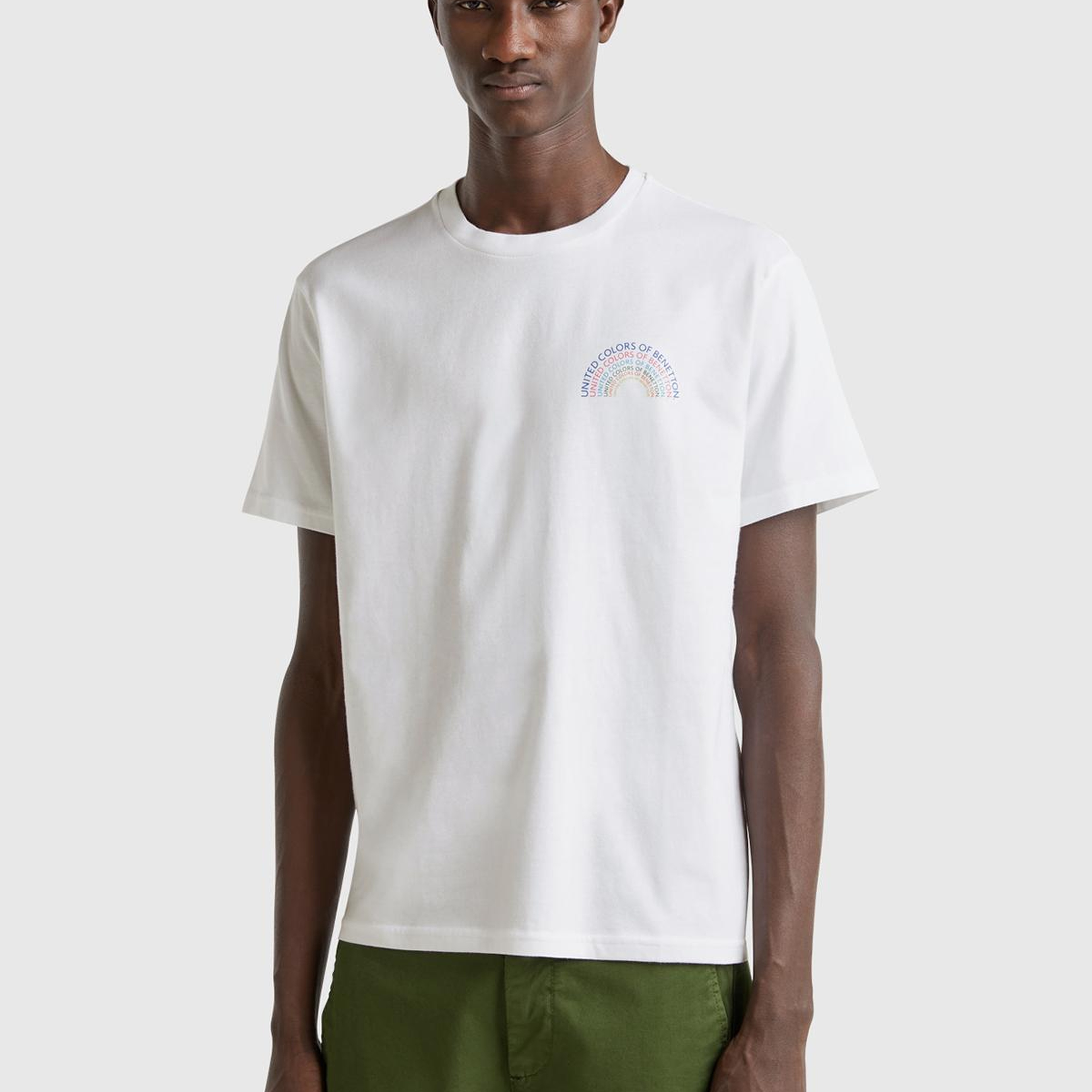 Erkek Beyaz %100 Pamuk Önü Logo Baskılı Relax Fit T-Shirt