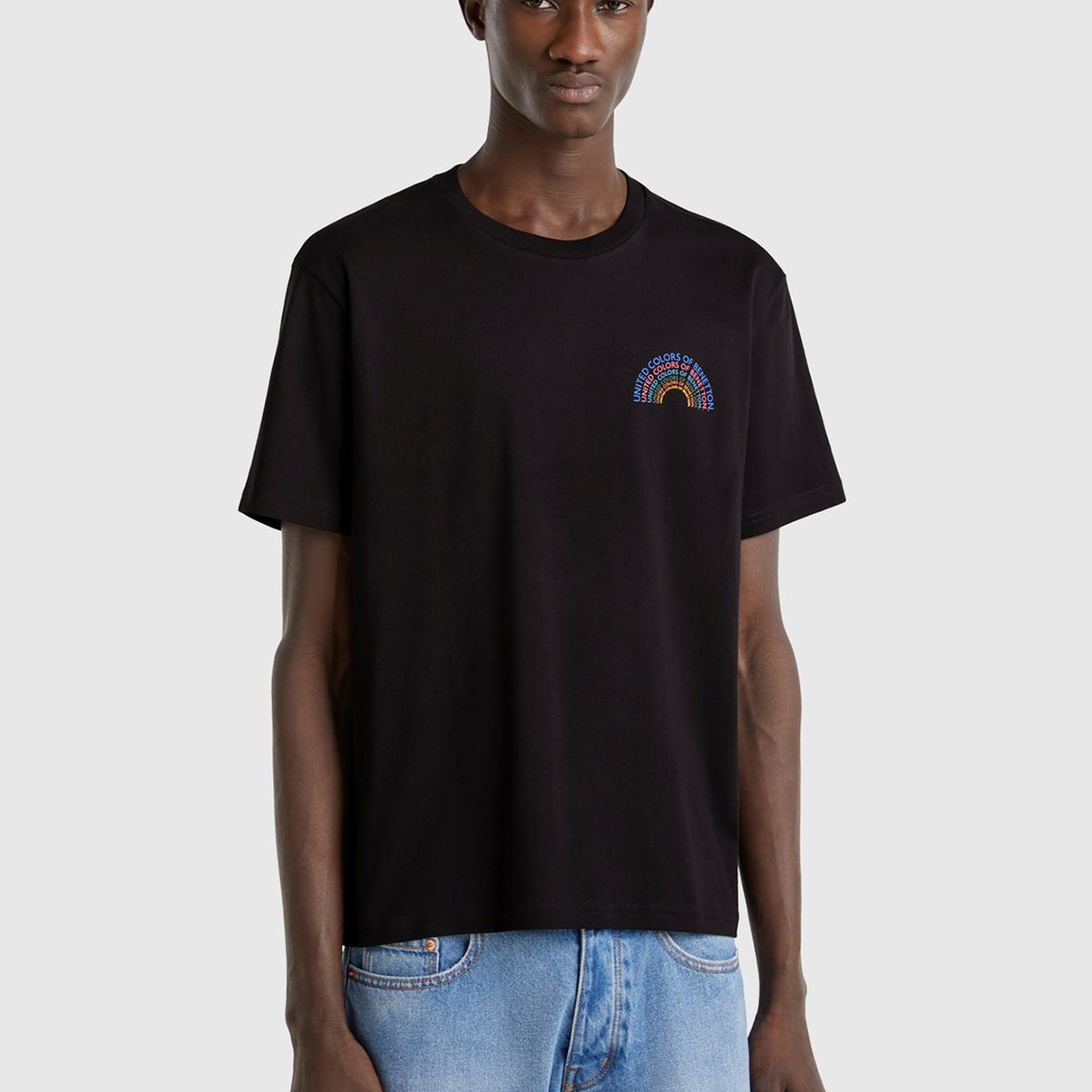 Erkek Siyah %100 Pamuk Önü Logo Baskılı Relax Fit T-Shirt