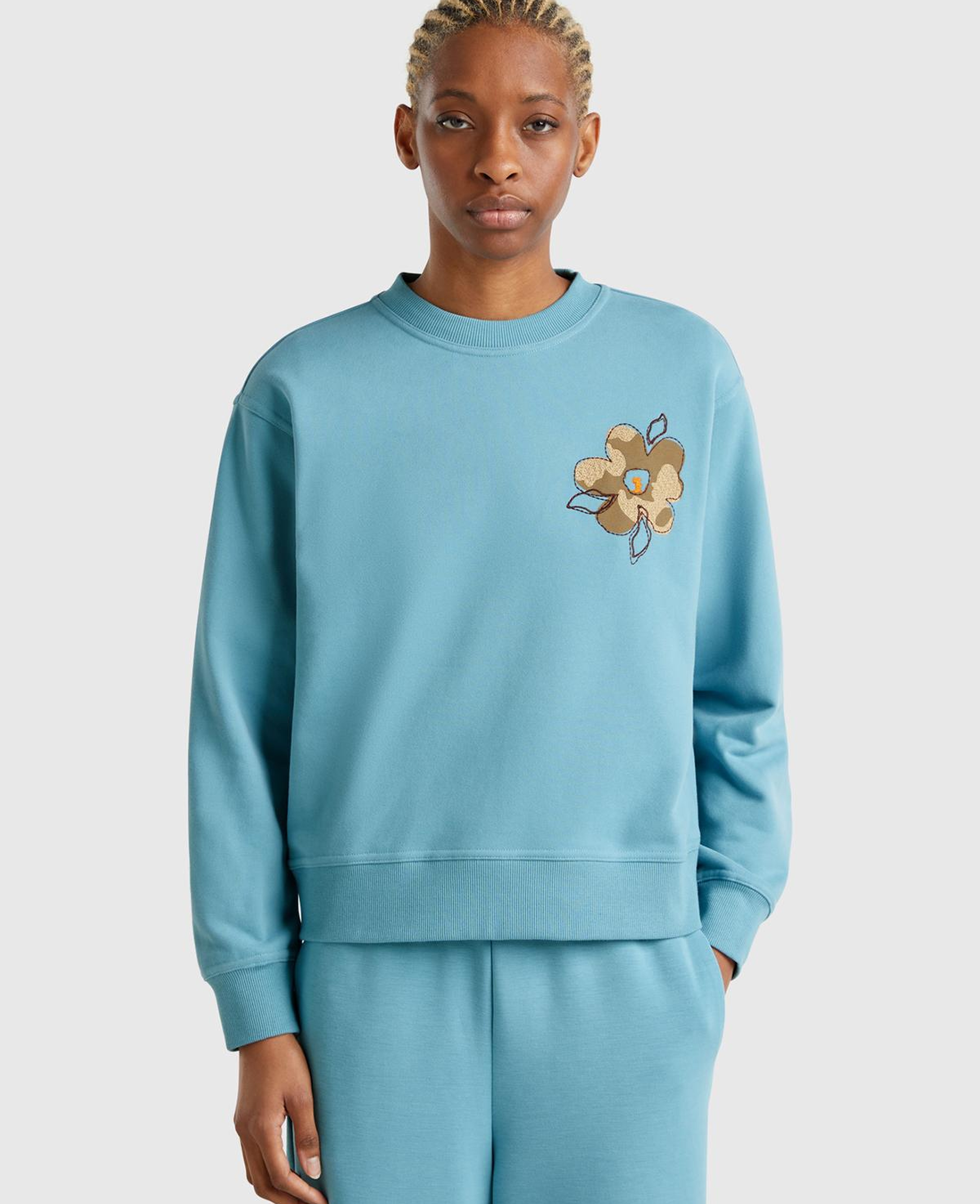 Kadın Mavi Koton Karışımlı Çiçek Desenli Sweatsihrt