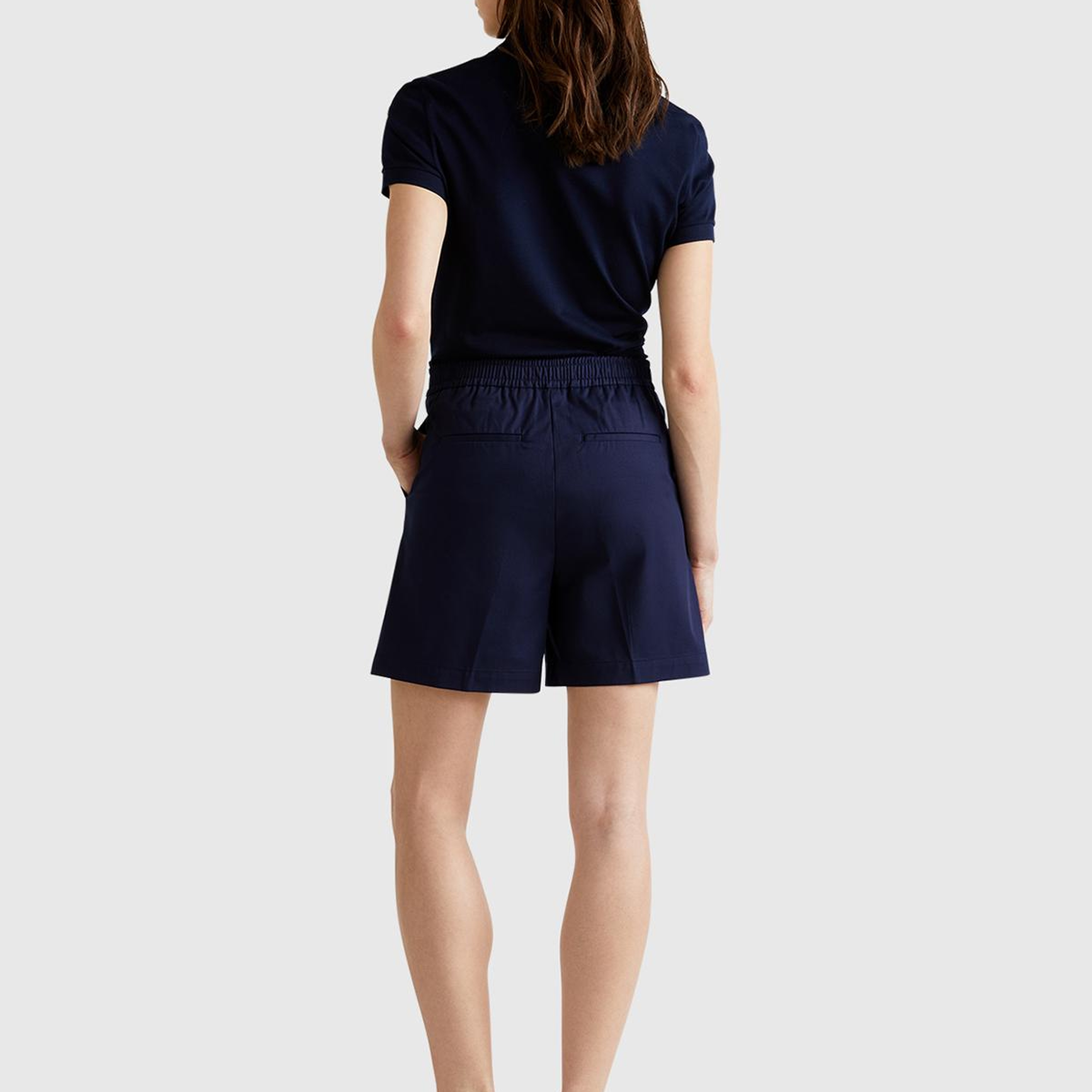 Kadın Lacivert Streç Pamuklu Arka Beli Lastikli Straight Fit Bermuda Şort