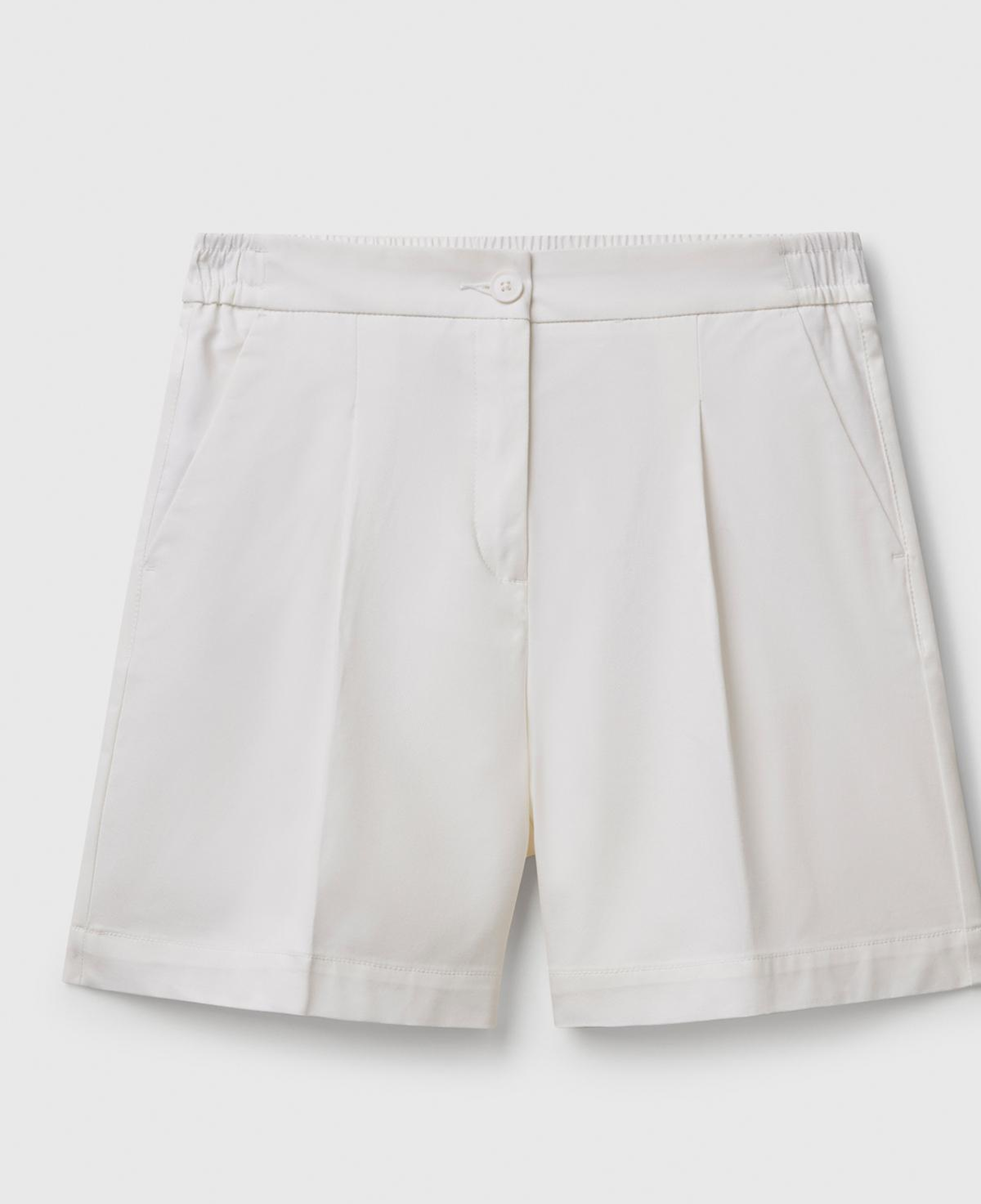 Kadın Beyaz Streç Pamuklu Arka Beli Lastikli Straight Fit Bermuda Şort