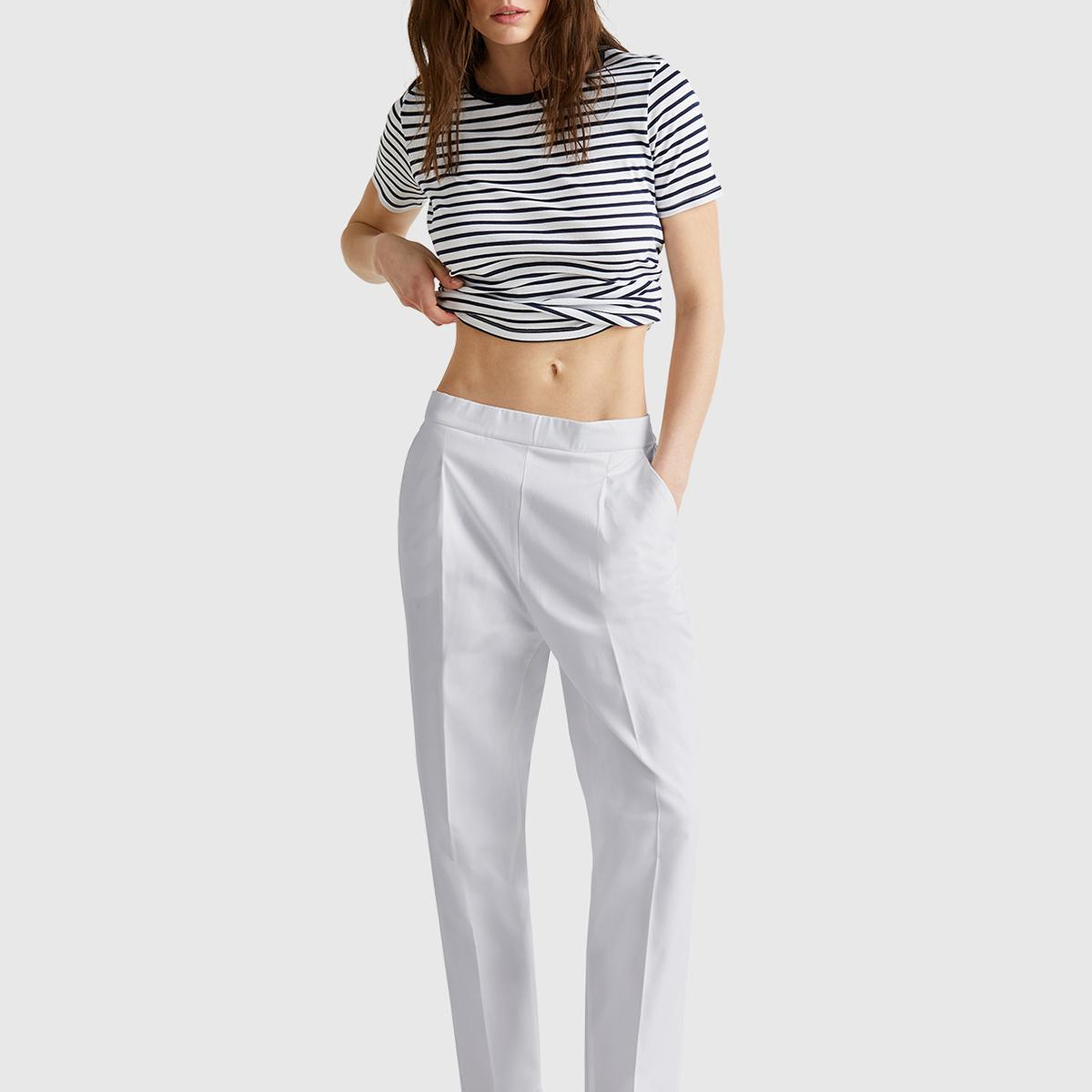 Kadın Beyaz Streç Pamuklu Arka Beli Lastikli Cepli Pantolon