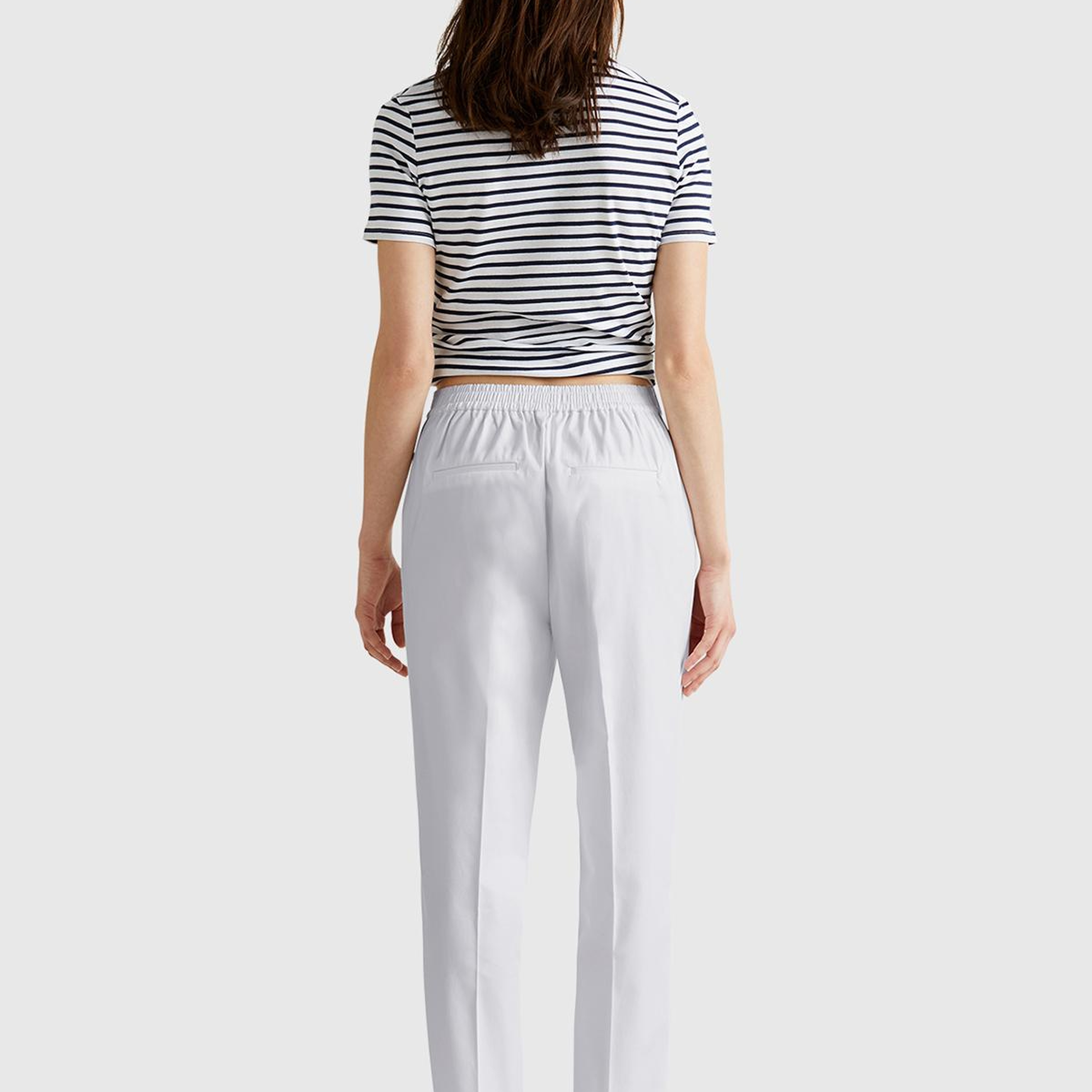 Kadın Beyaz Streç Pamuklu Arka Beli Lastikli Cepli Pantolon