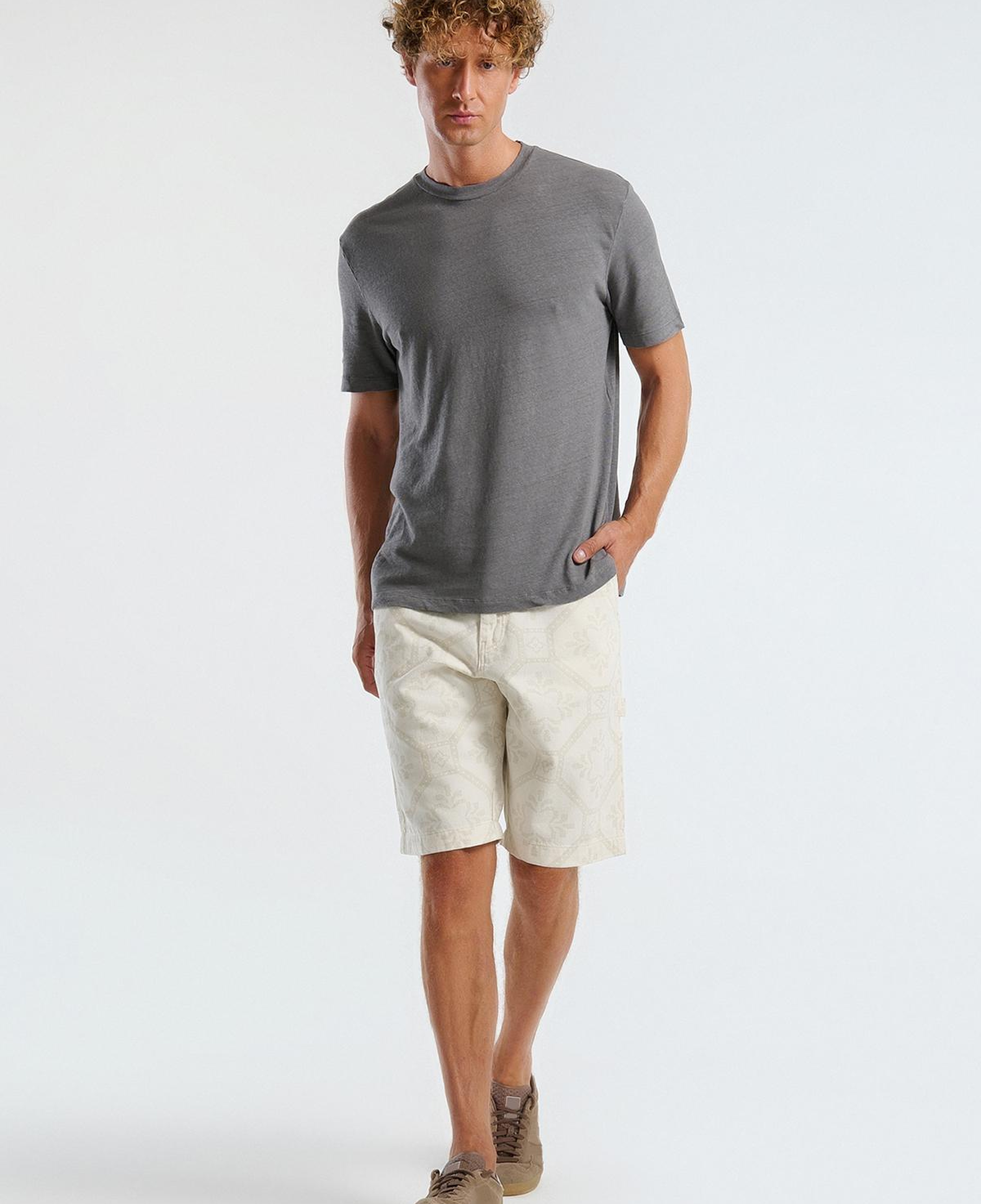 Erkek Beyaz %100 Koton Desenli Regular Fit Bermuda Şort