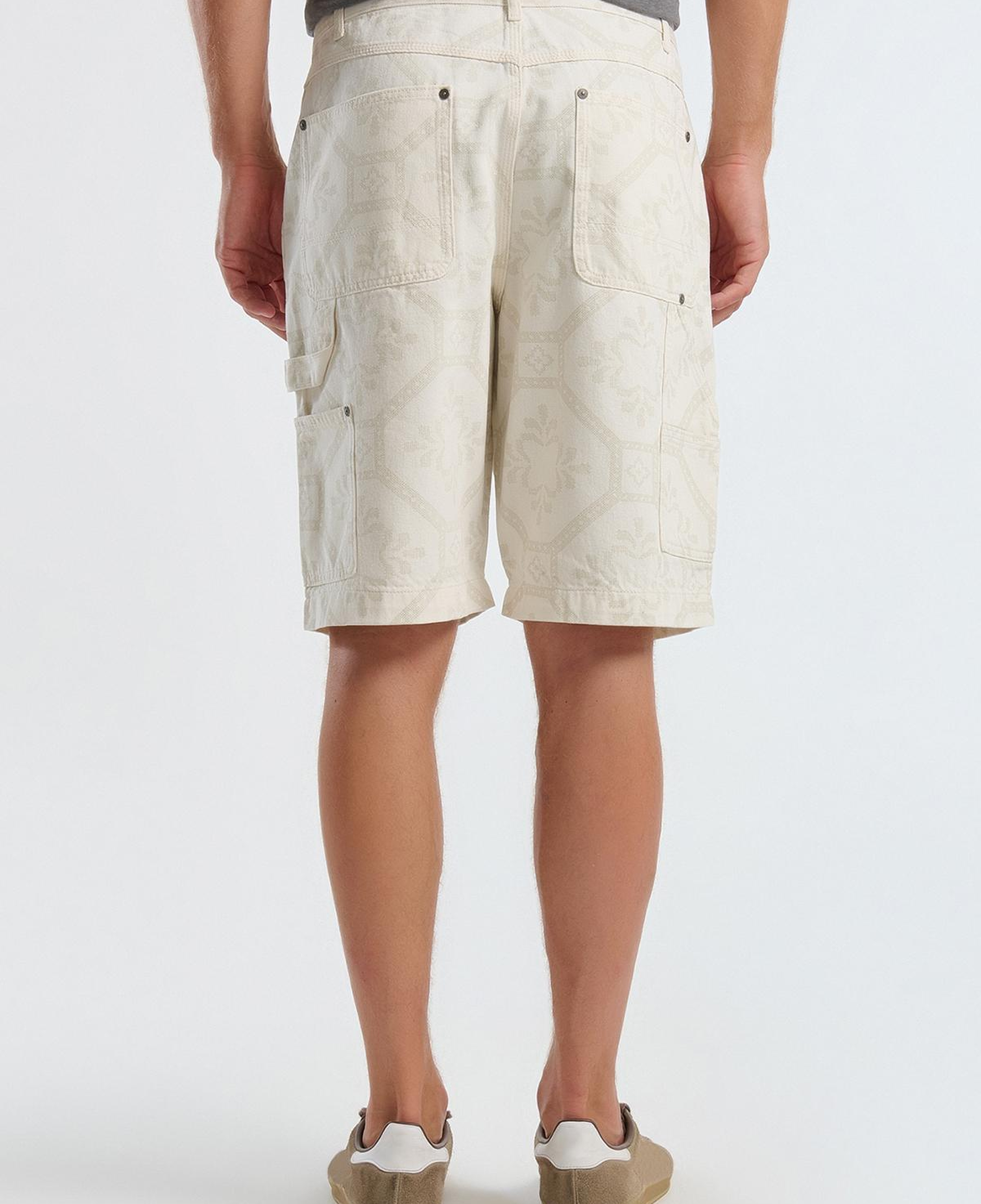 Erkek Beyaz %100 Koton Desenli Regular Fit Bermuda Şort