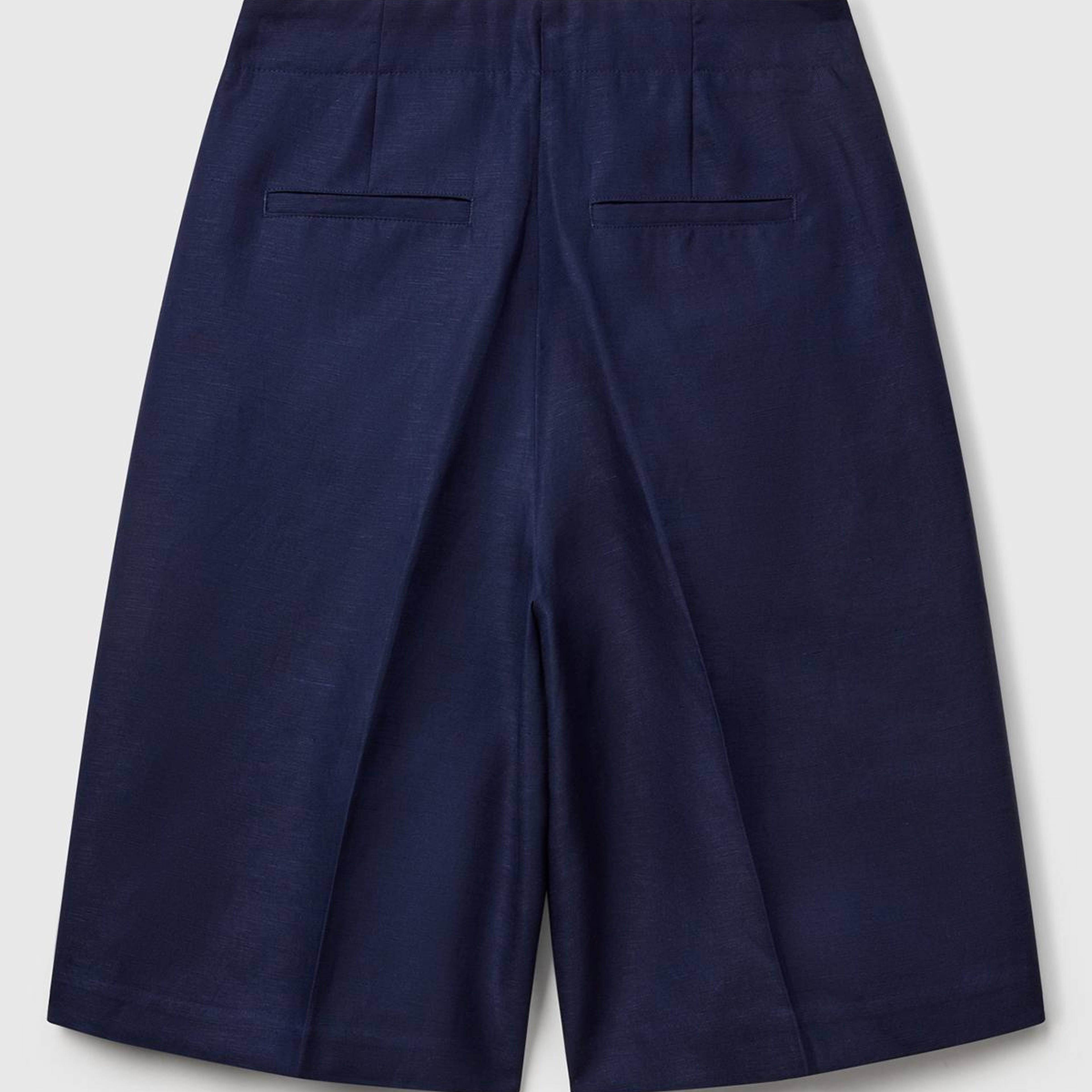 Kadın Lacivert Keten Karışımlı Diz Üstü Bermuda Şort